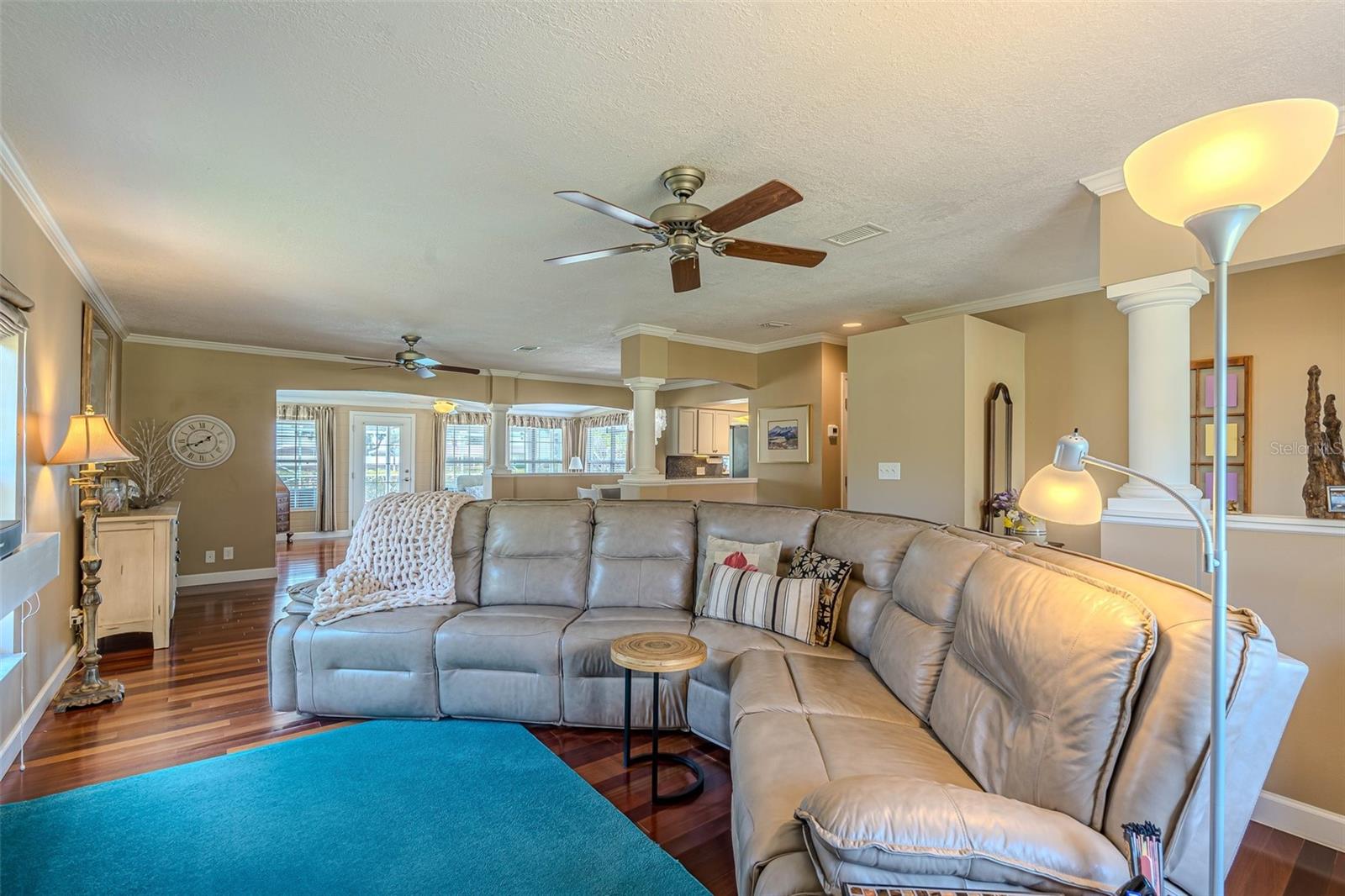 Image 19 of 42 For 720 Shore Drive