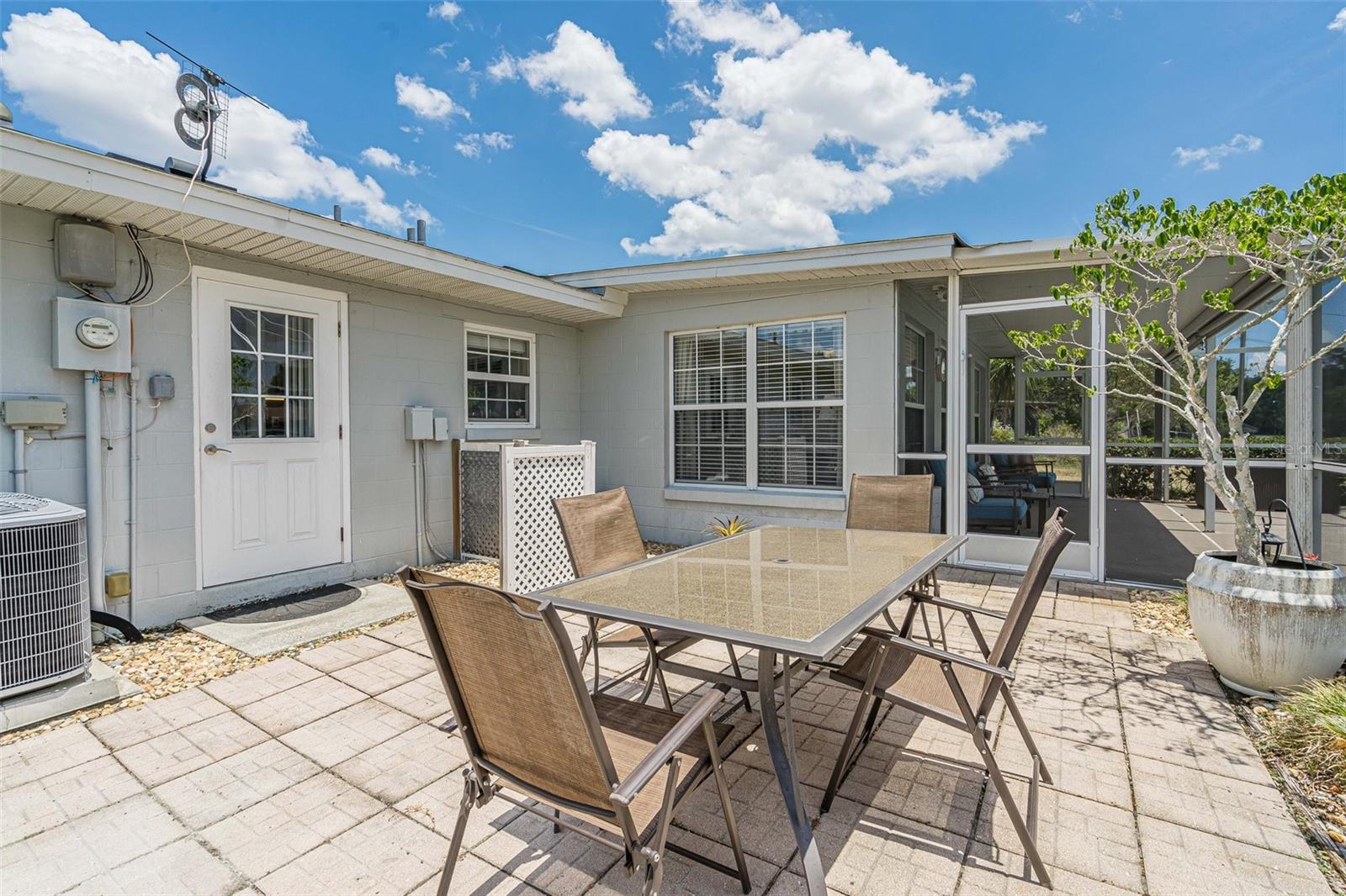 Image 36 of 42 For 720 Shore Drive