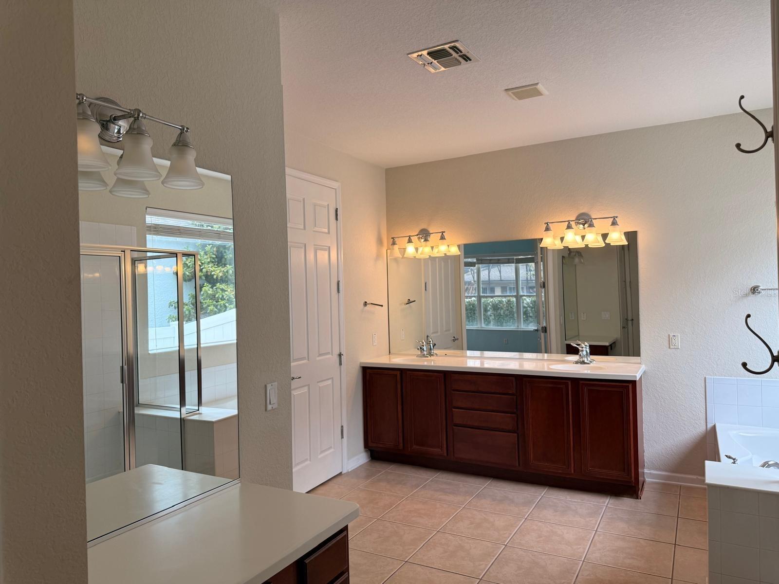 Image 17 of 31 For 13240 Roskin Lane