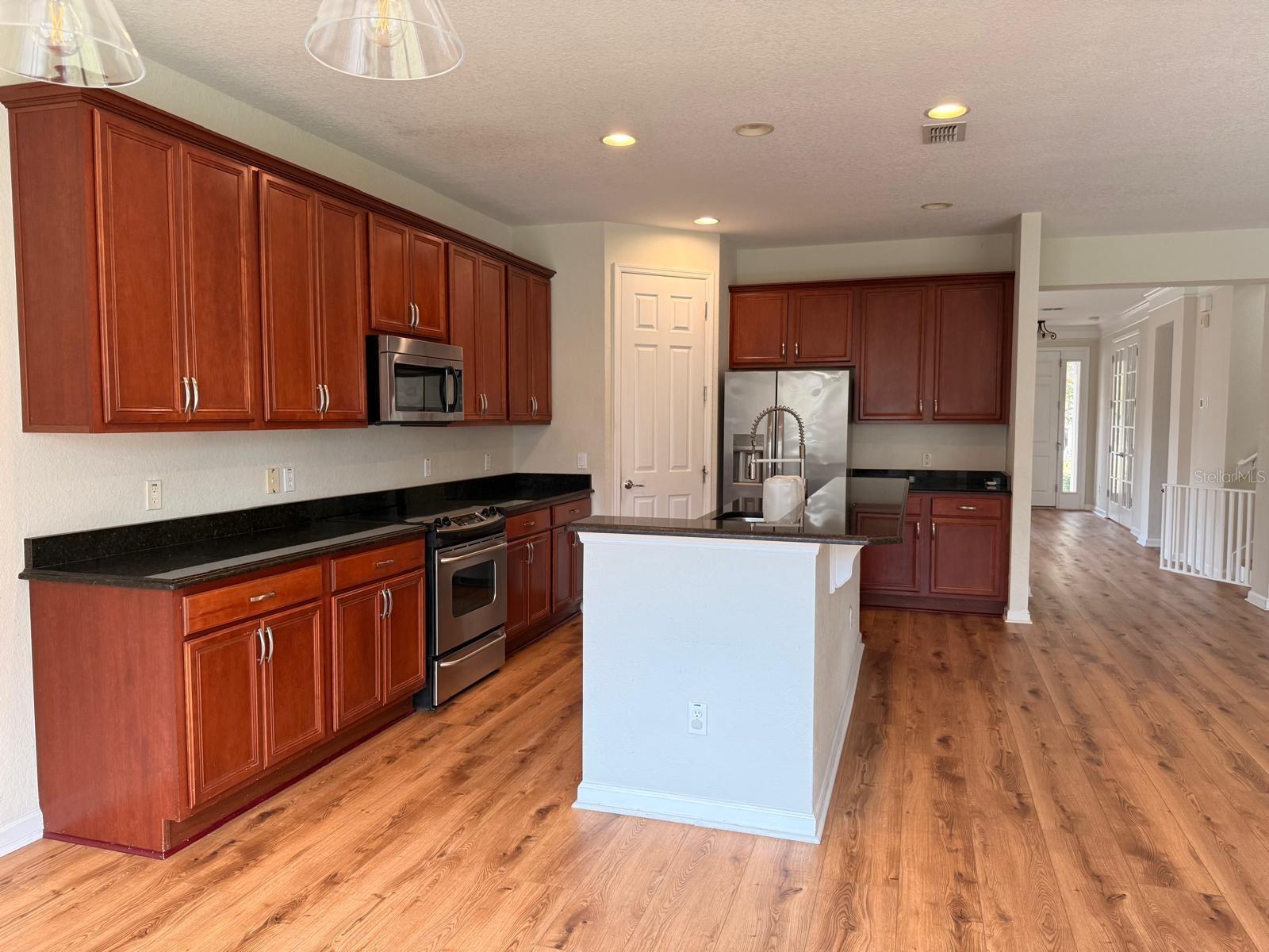 Image 9 of 31 For 13240 Roskin Lane