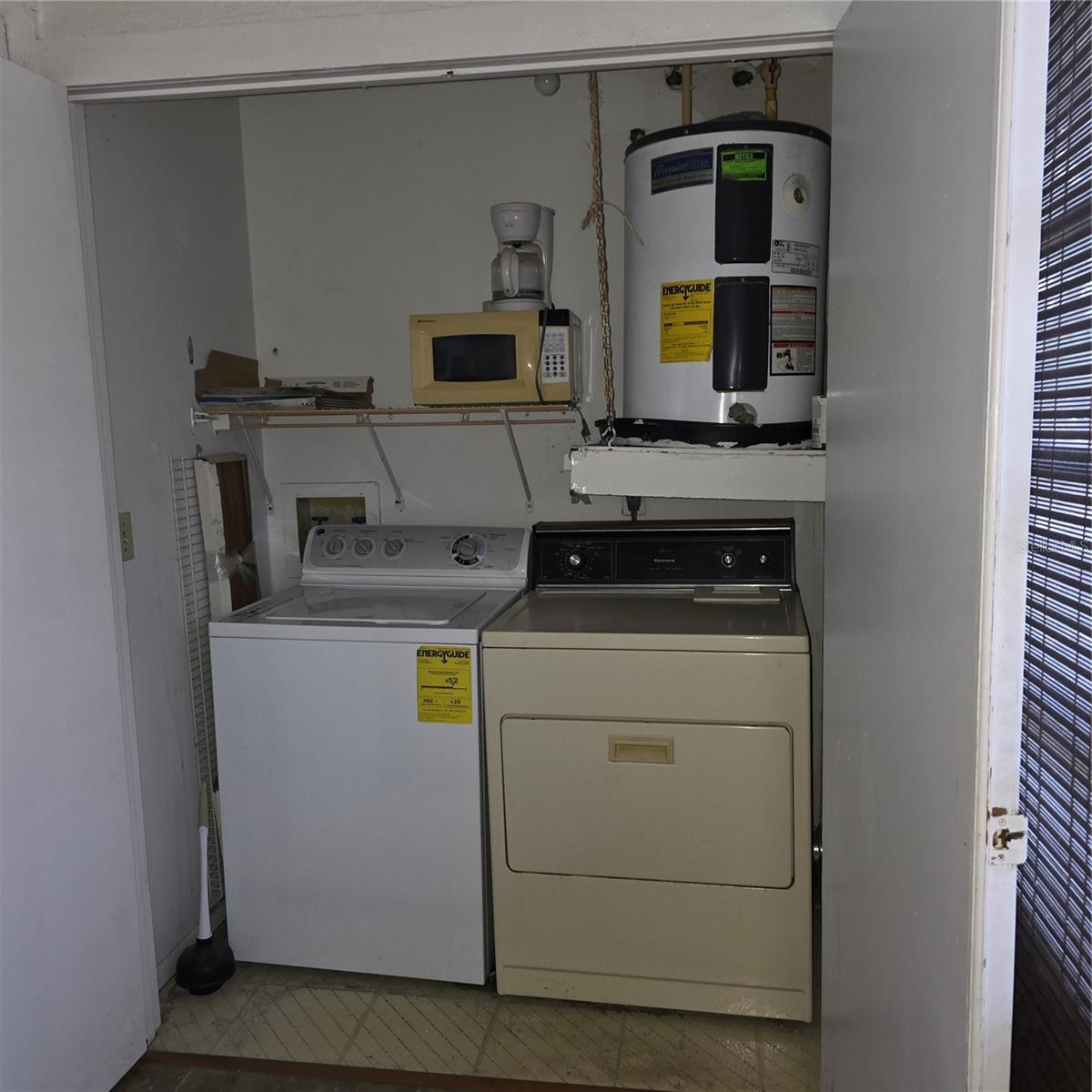 Image 10 of 11 For 6031 Scotchwood Glen 204