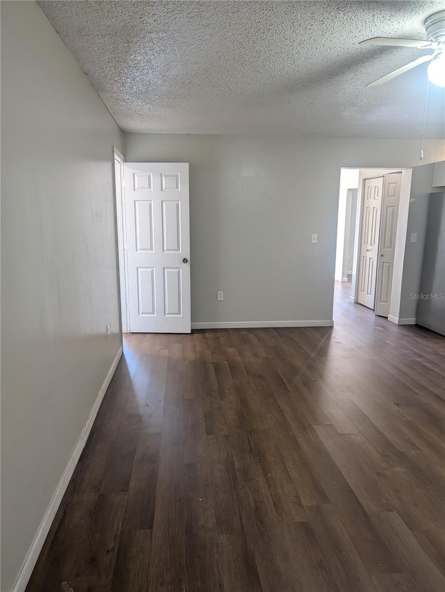 Image 15 of 33 For 356 Montgomery Court