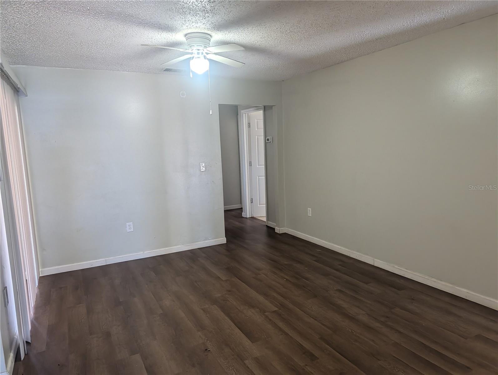 Image 19 of 33 For 356 Montgomery Court