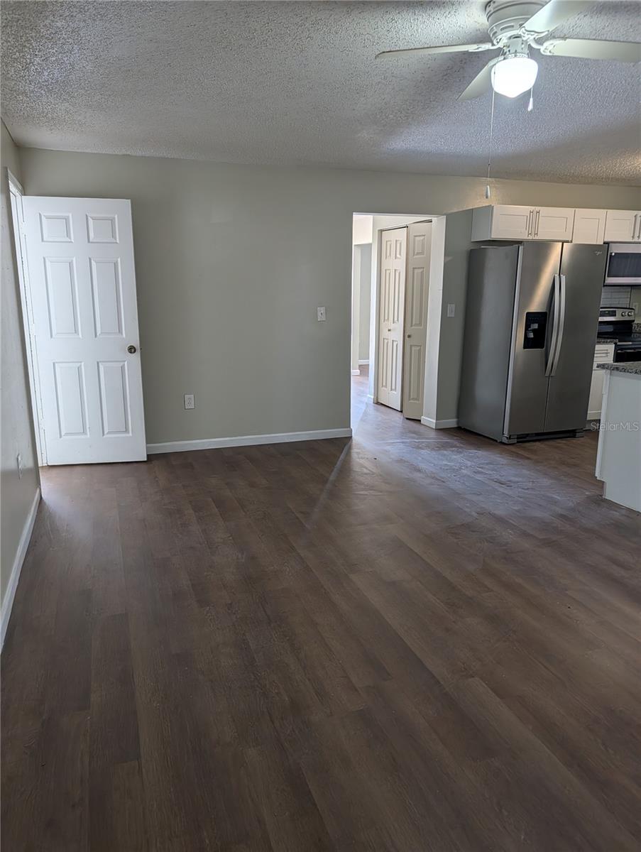 Image 22 of 33 For 356 Montgomery Court