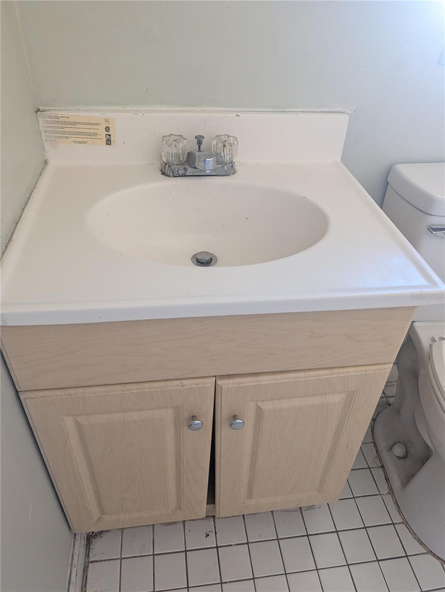 Image 9 of 33 For 356 Montgomery Court