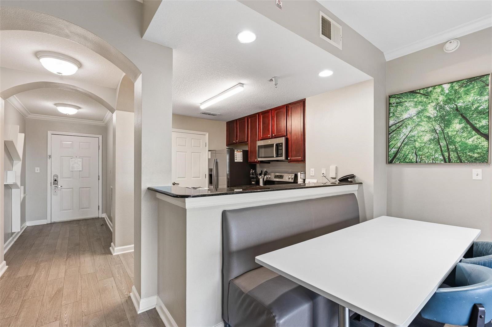 Image 10 of 50 For 14501 Grove Resort Avenue 1629