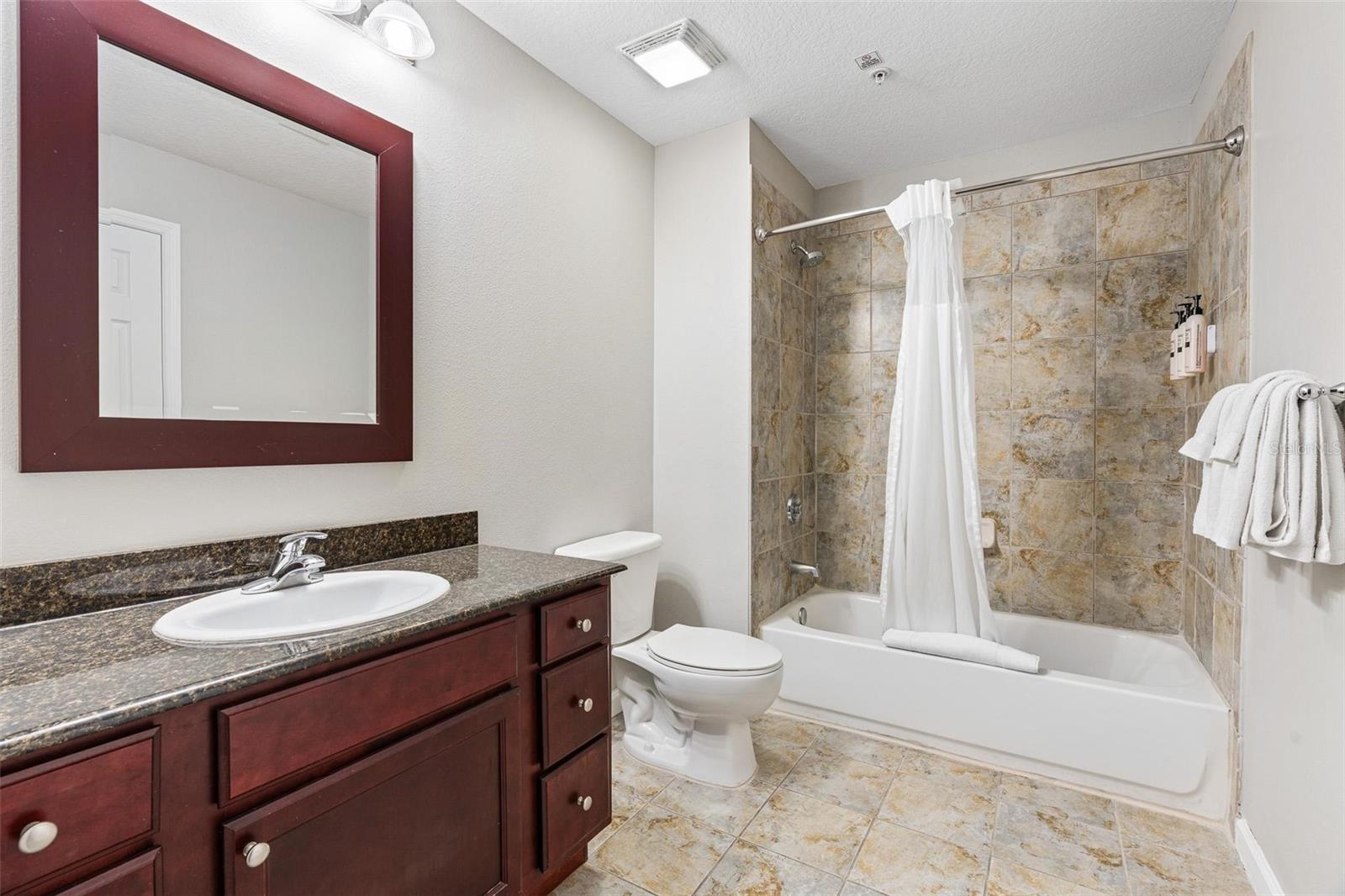 Image 22 of 50 For 14501 Grove Resort Avenue 1629