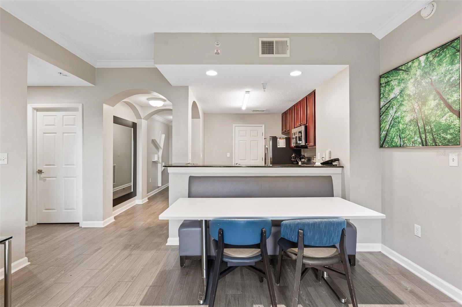 Image 7 of 50 For 14501 Grove Resort Avenue 1629