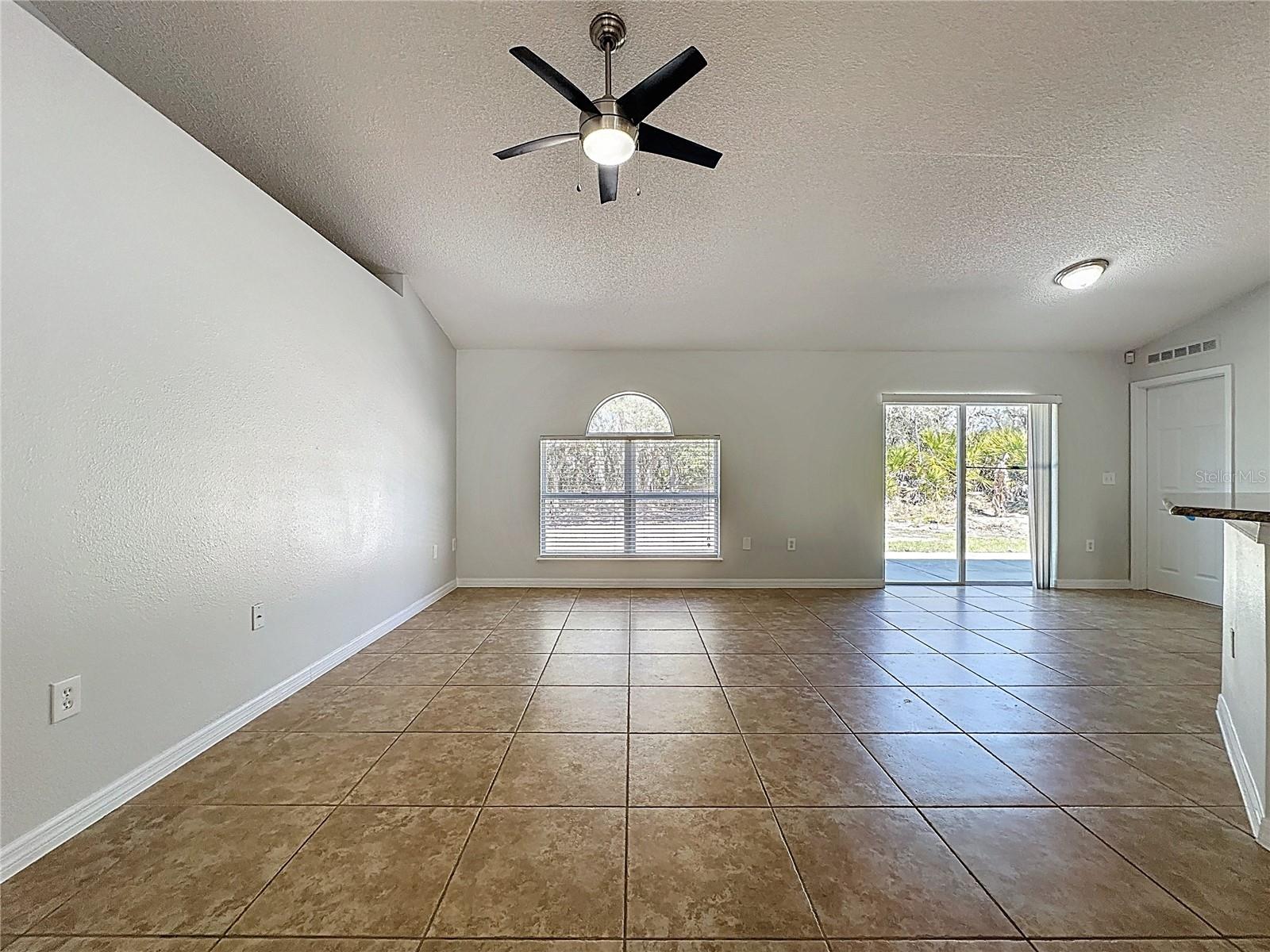 Image 33 of 36 For 413 Mulberry Court