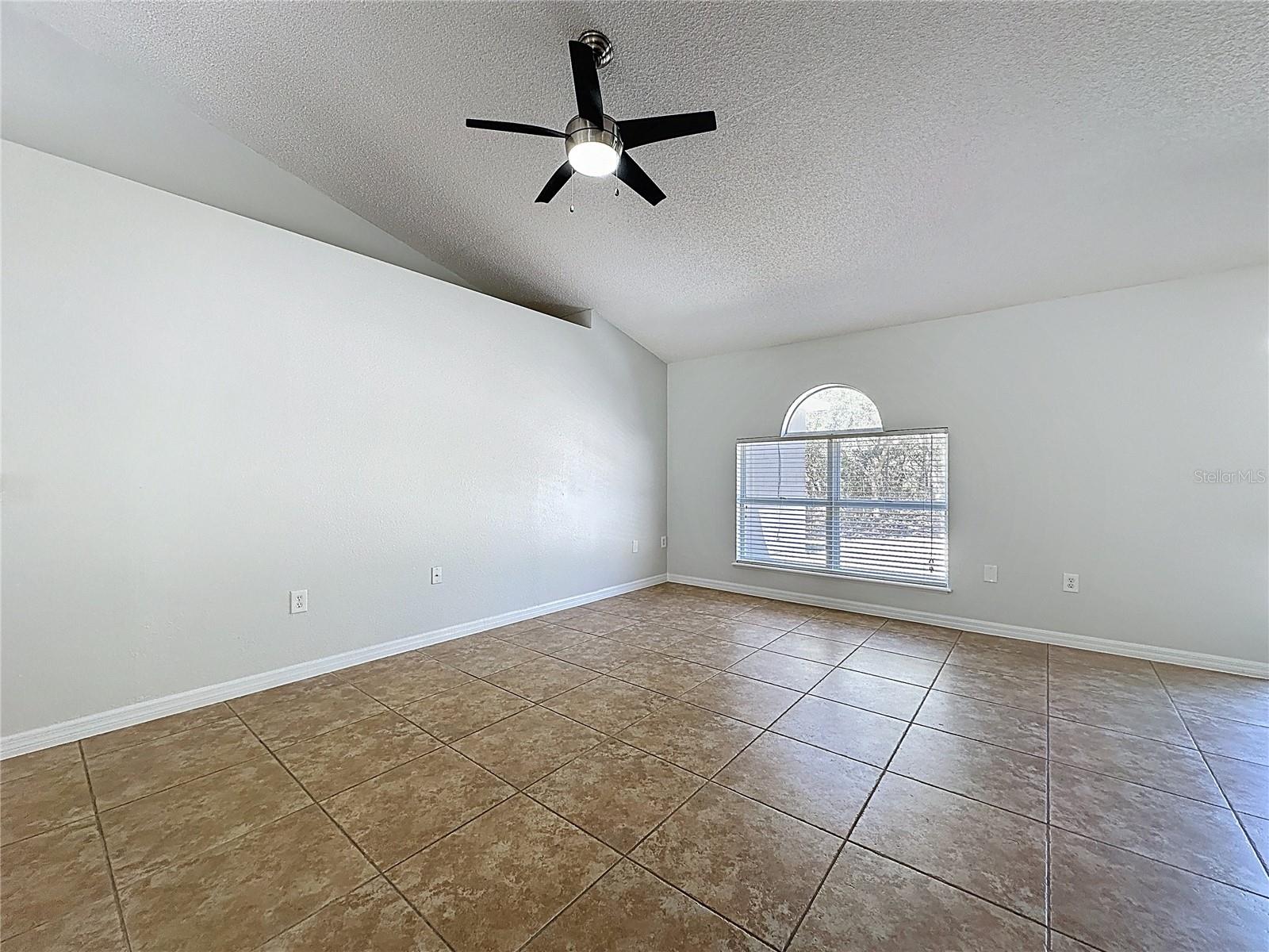 Image 34 of 36 For 413 Mulberry Court