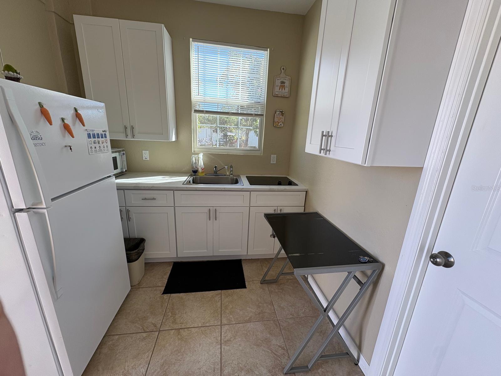 Image 5 of 7 For 907 Girard Drive