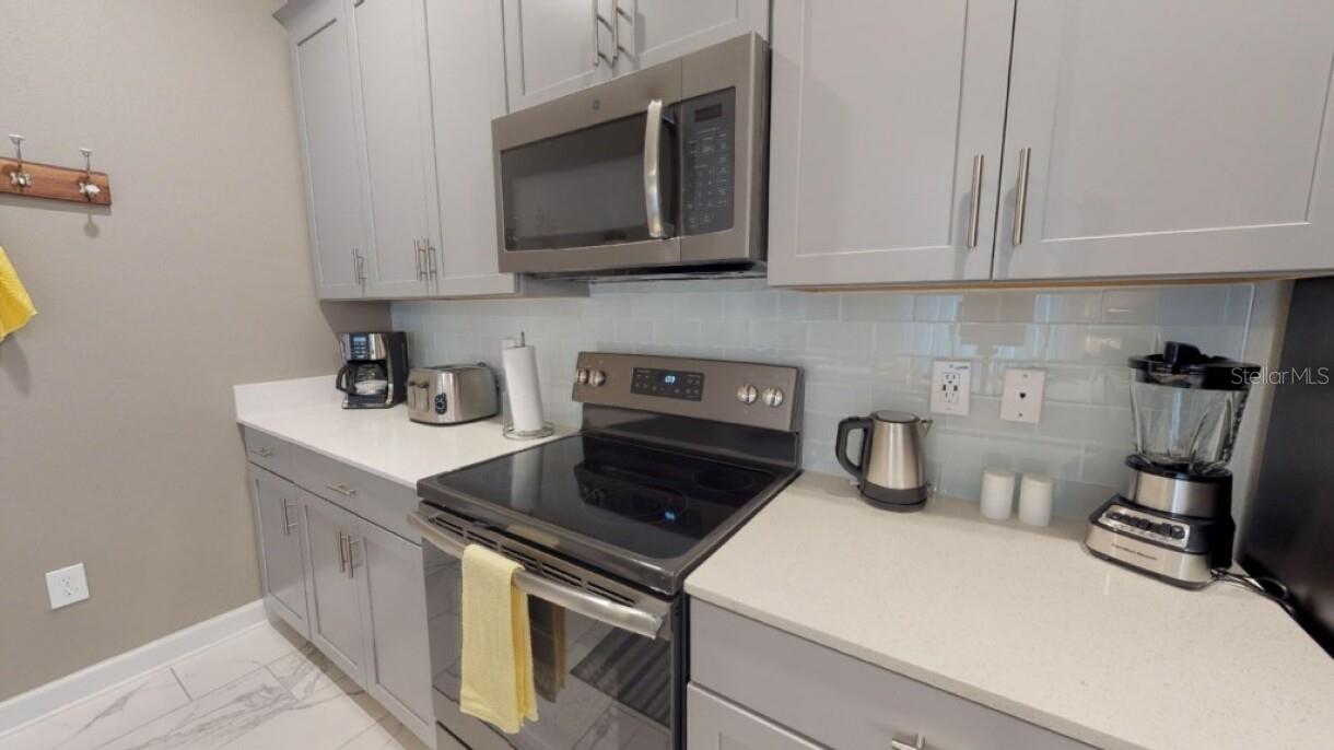 Image 21 of 24 For 4968 Windermere Avenue