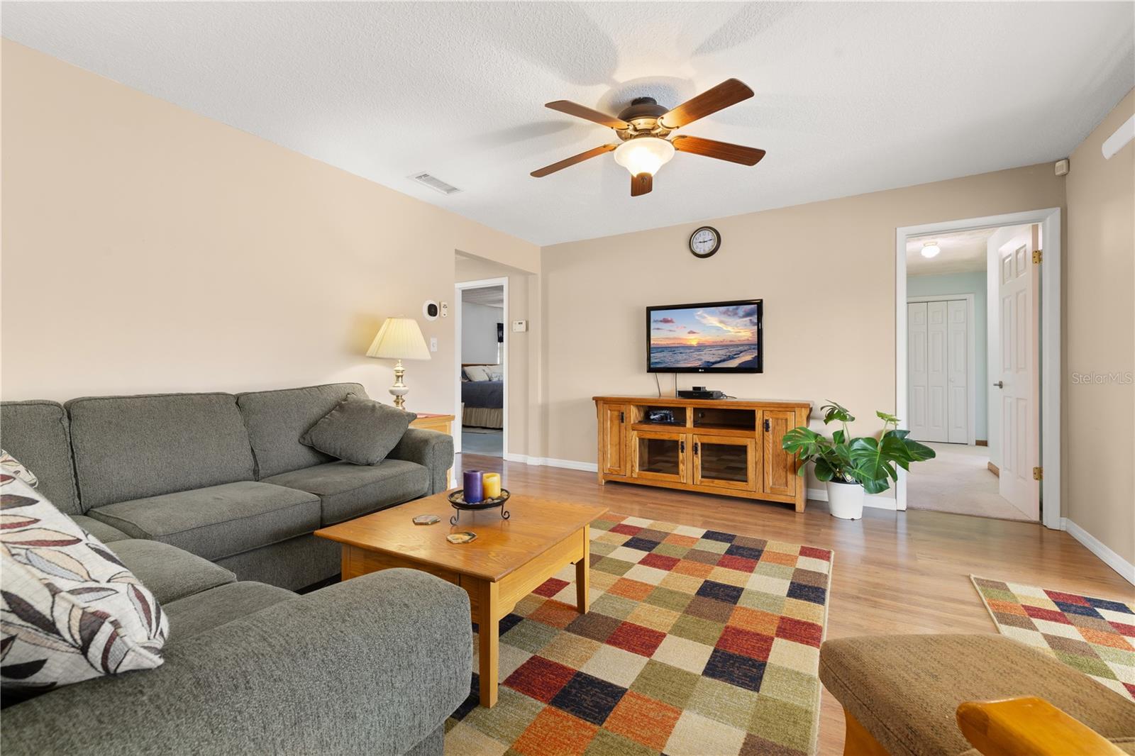 Image 15 of 52 For 601 Robert Street