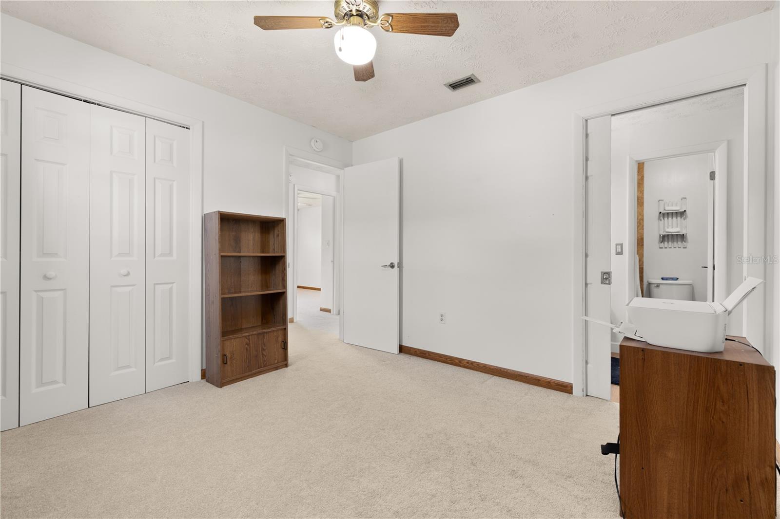 Image 30 of 52 For 601 Robert Street