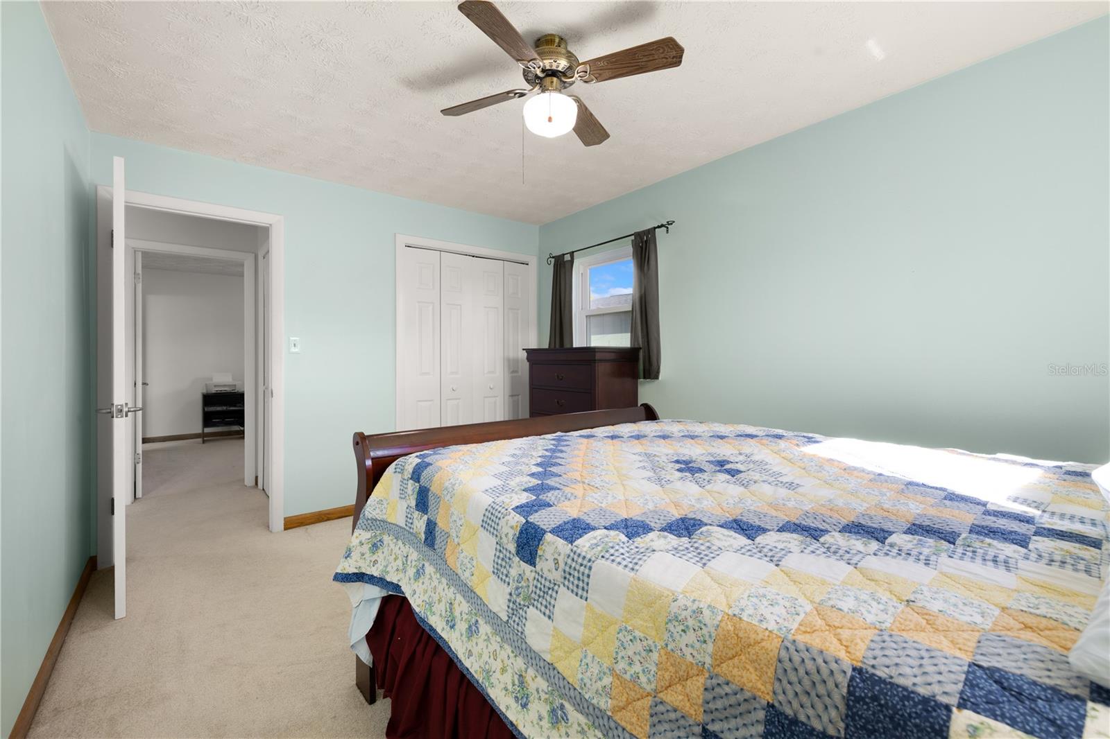 Image 32 of 52 For 601 Robert Street