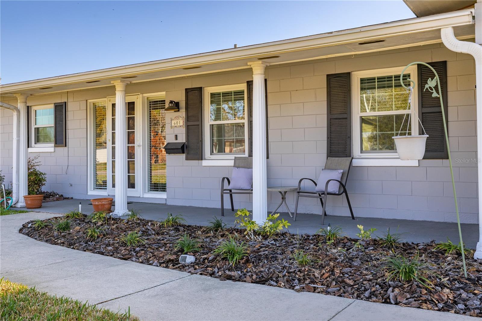 Image 4 of 52 For 601 Robert Street