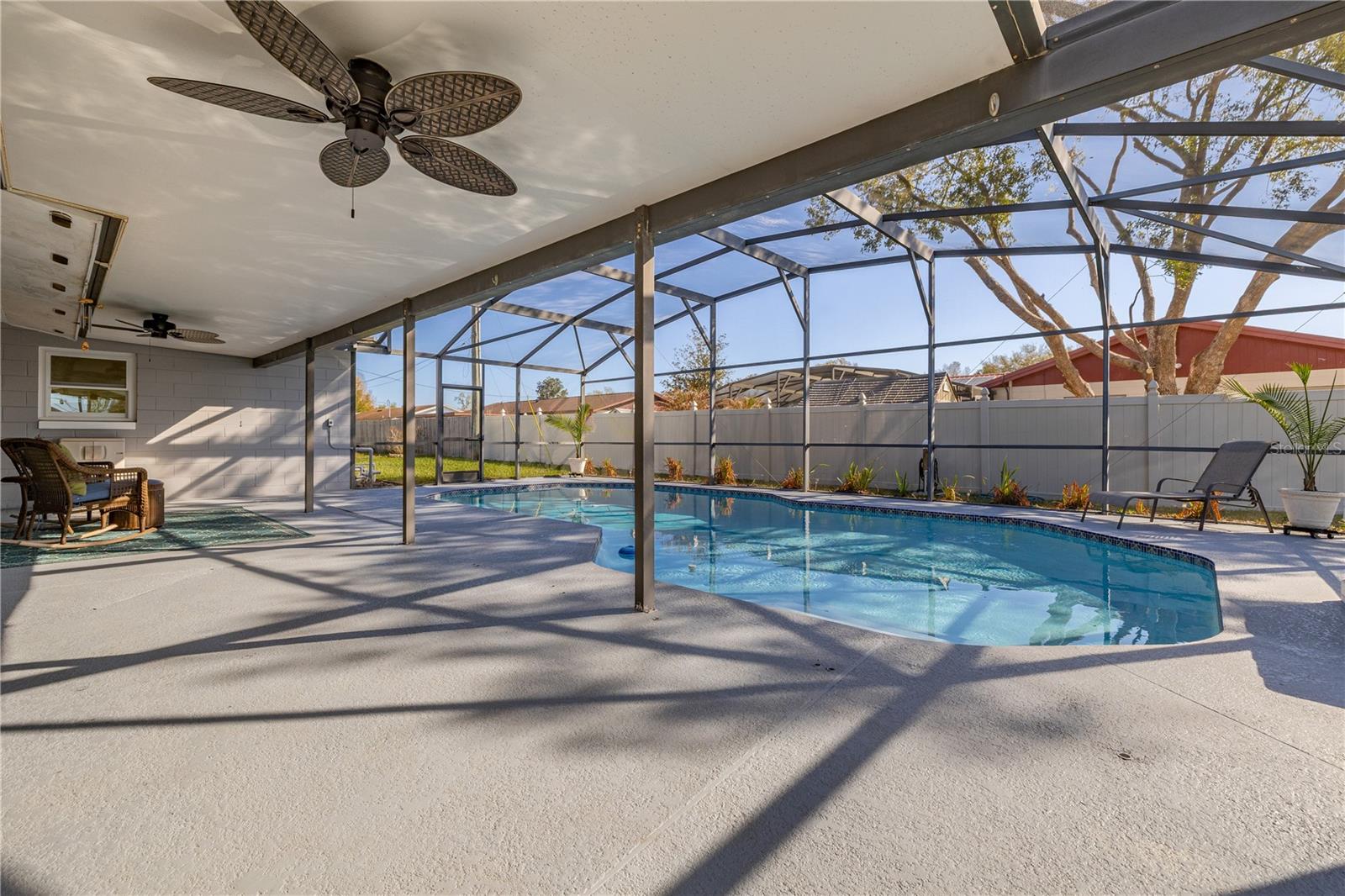 Image 44 of 52 For 601 Robert Street