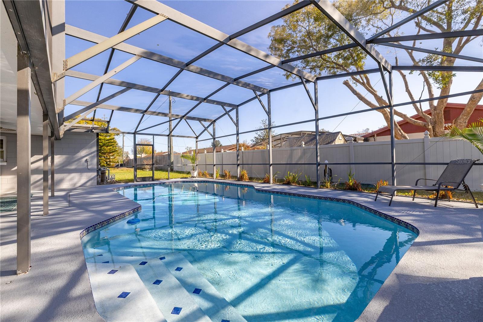 Image 45 of 52 For 601 Robert Street