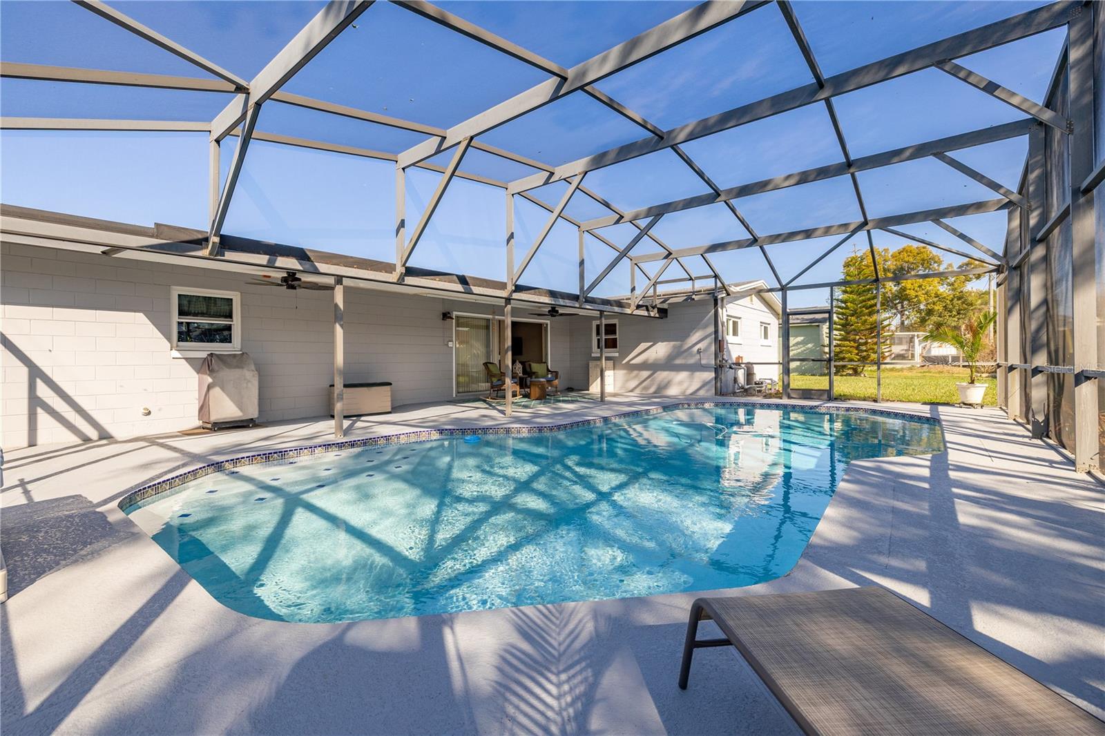 Image 46 of 52 For 601 Robert Street