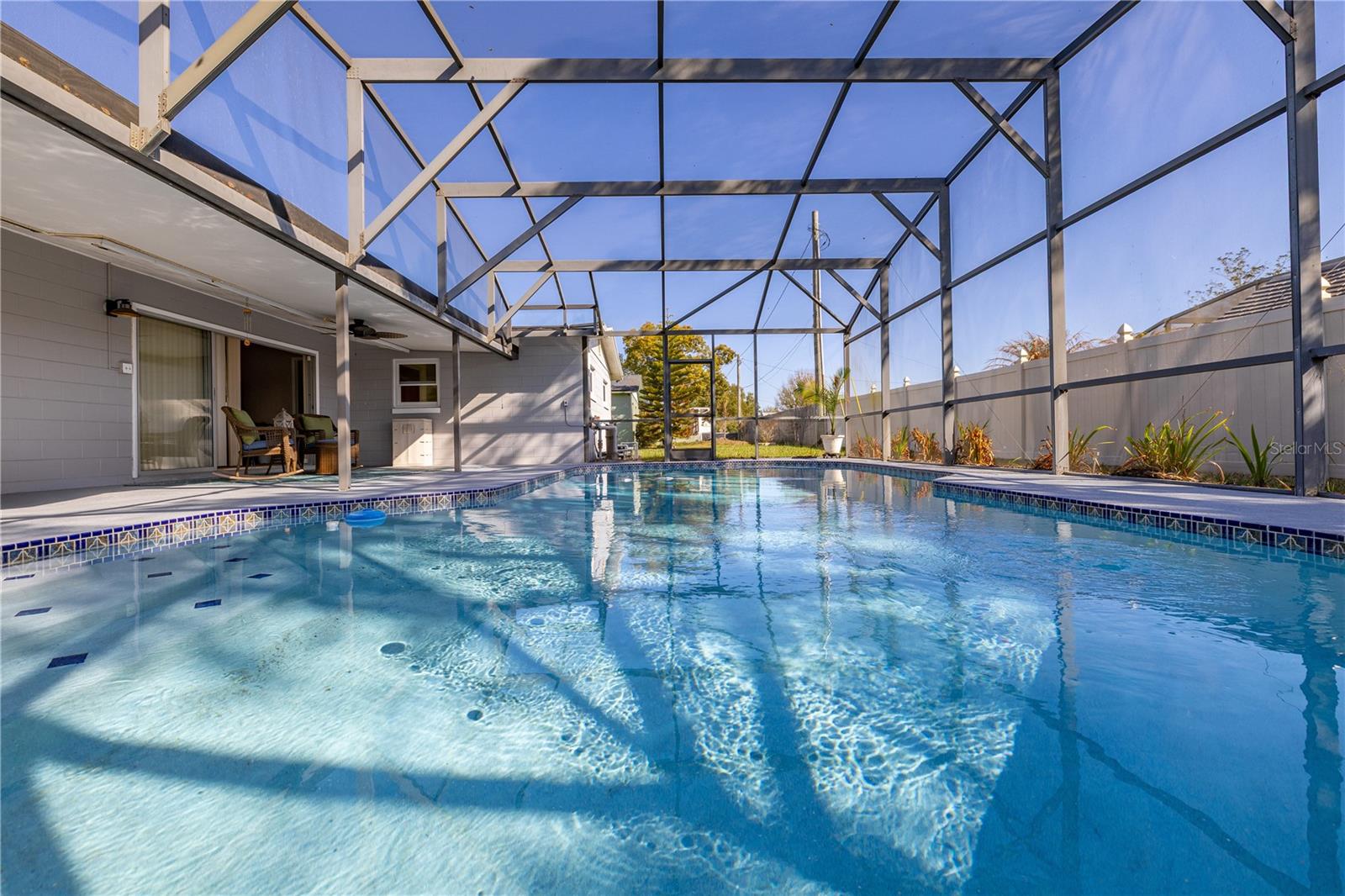 Image 47 of 52 For 601 Robert Street