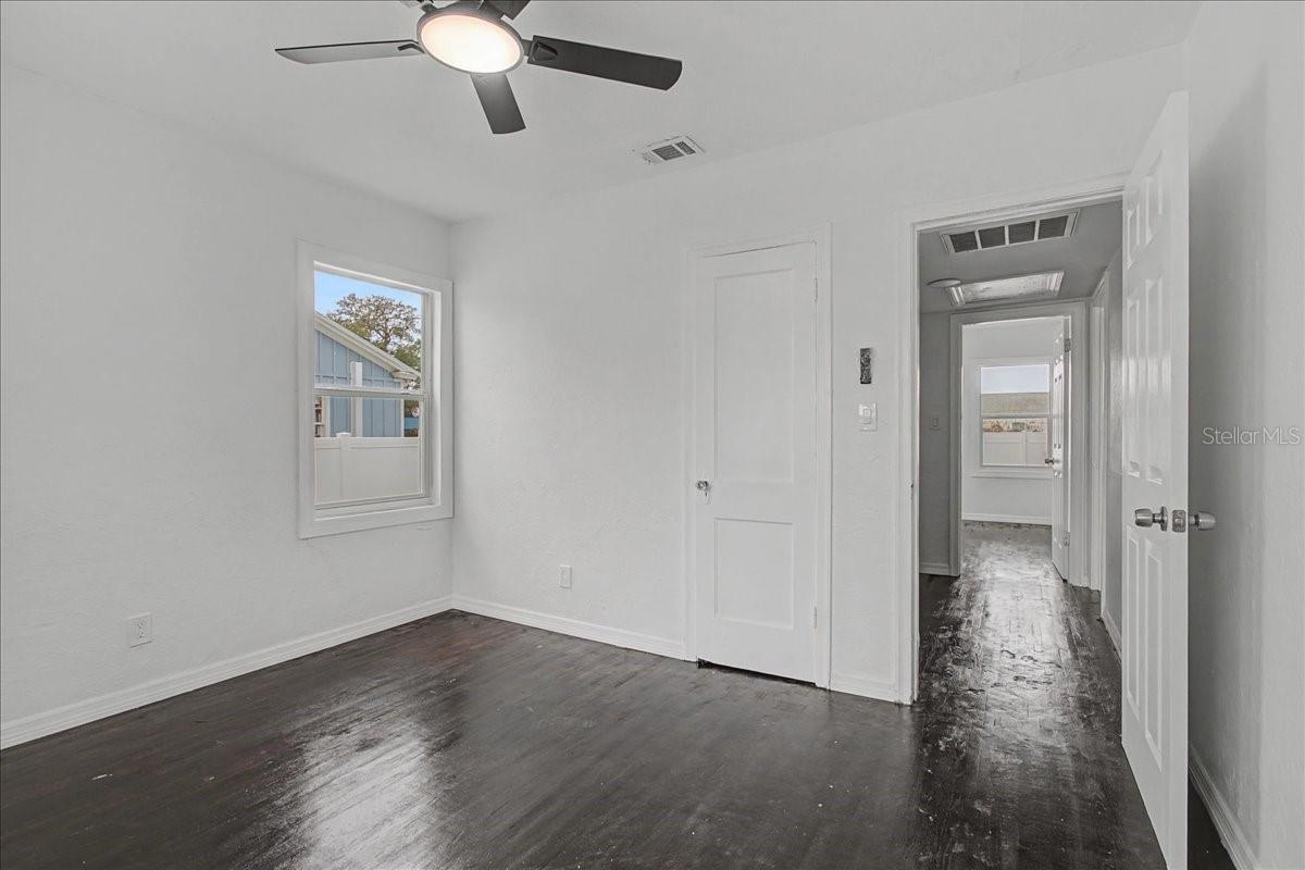 Image 12 of 49 For 4004 Munro Street