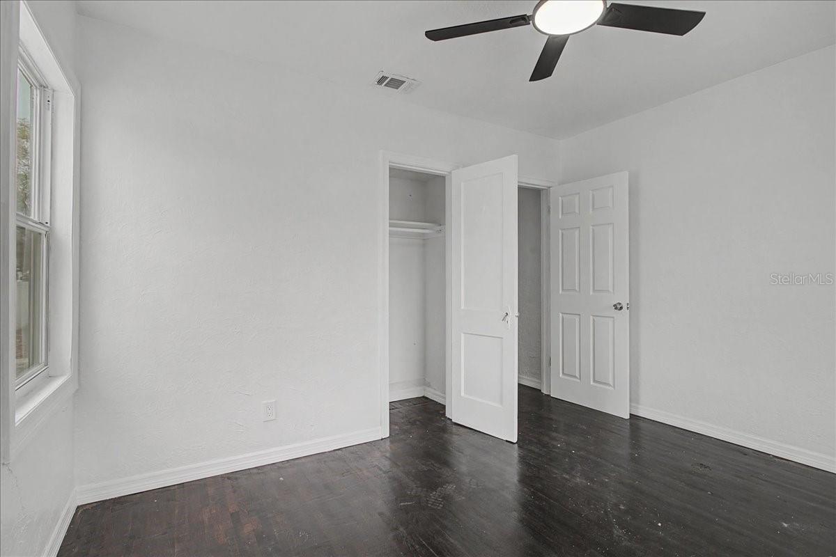 Image 13 of 49 For 4004 Munro Street