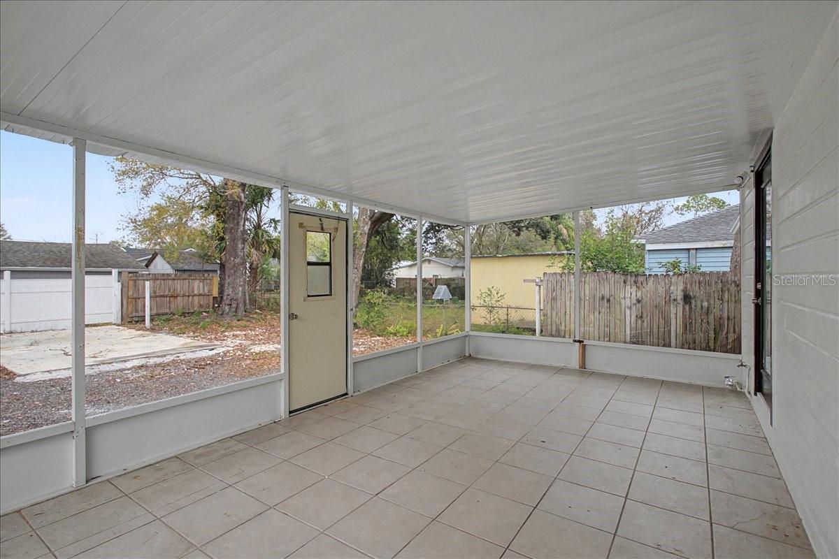 Image 37 of 49 For 4004 Munro Street