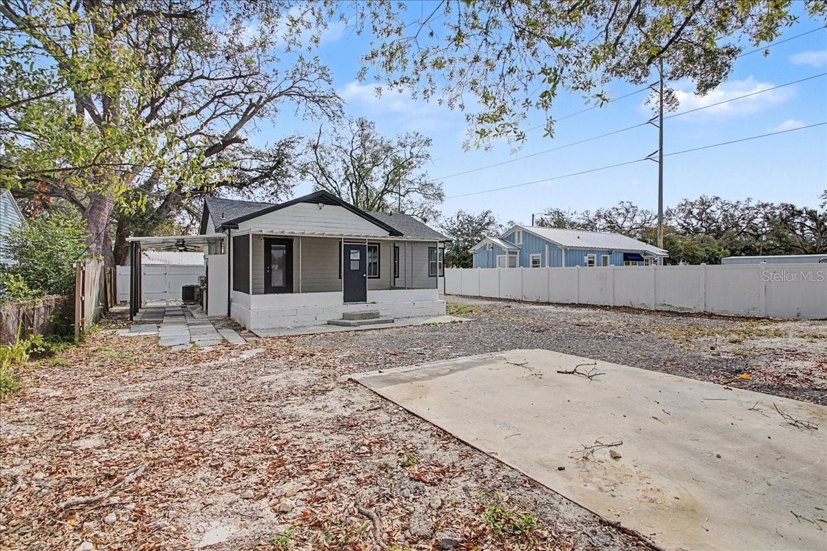 Image 39 of 49 For 4004 Munro Street