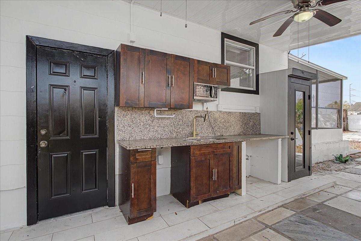 Image 45 of 49 For 4004 Munro Street