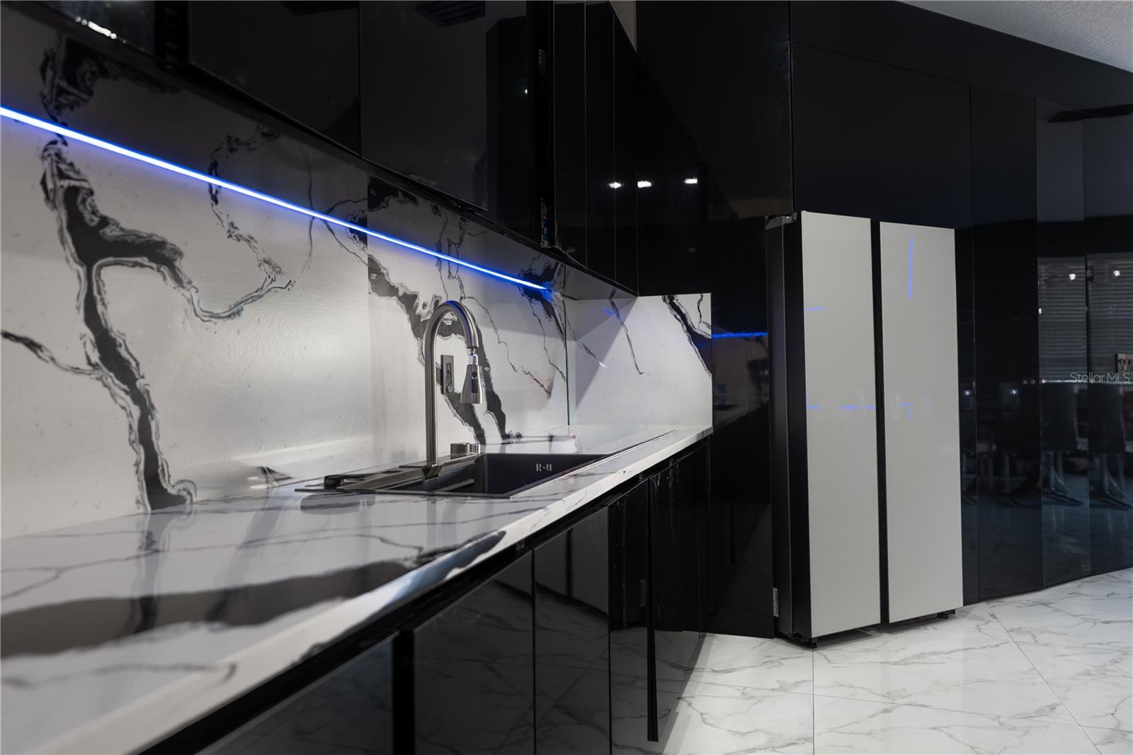 Image 13 of 34 For 3401 Canvas Street