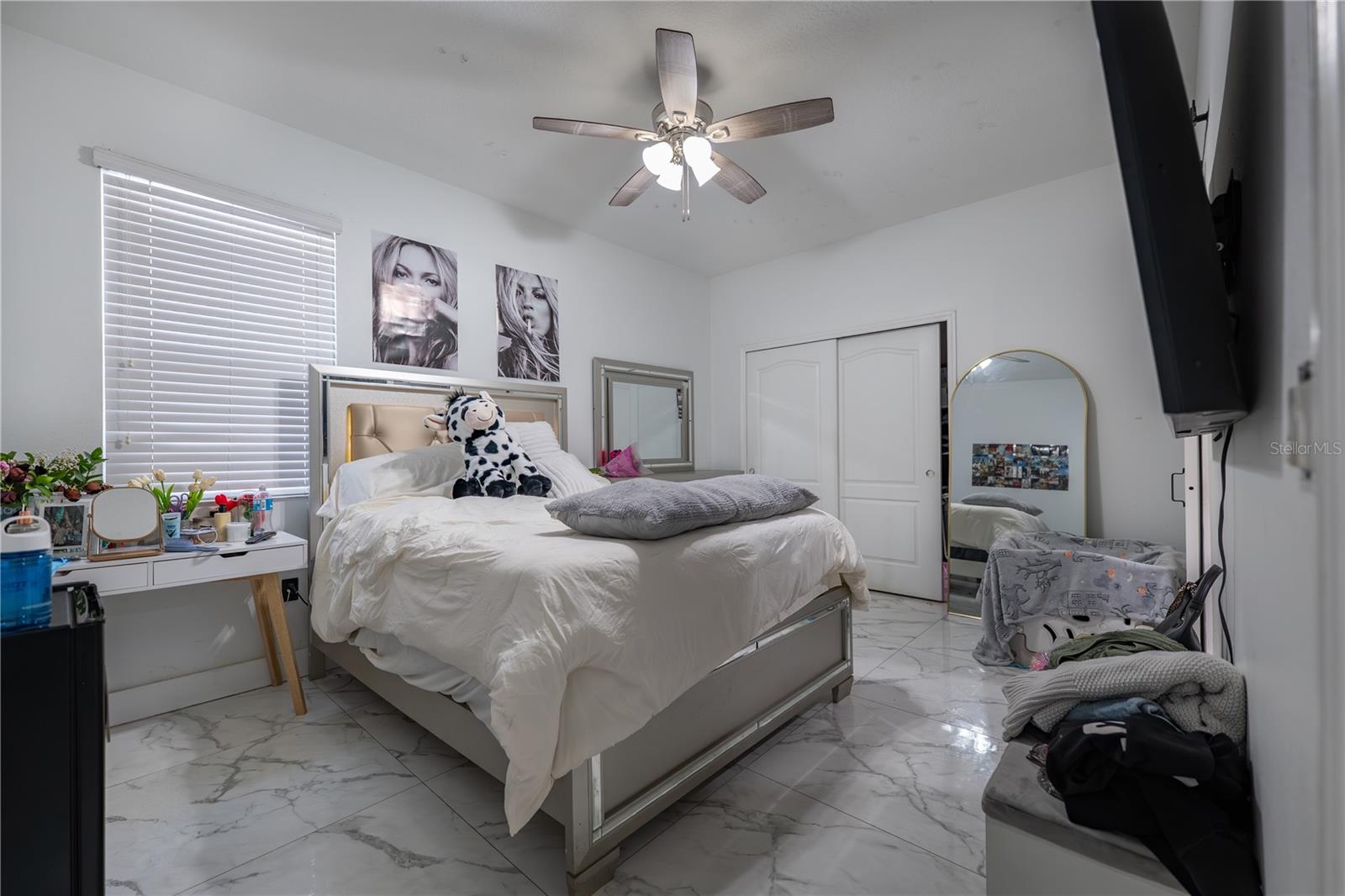 Image 14 of 34 For 3401 Canvas Street