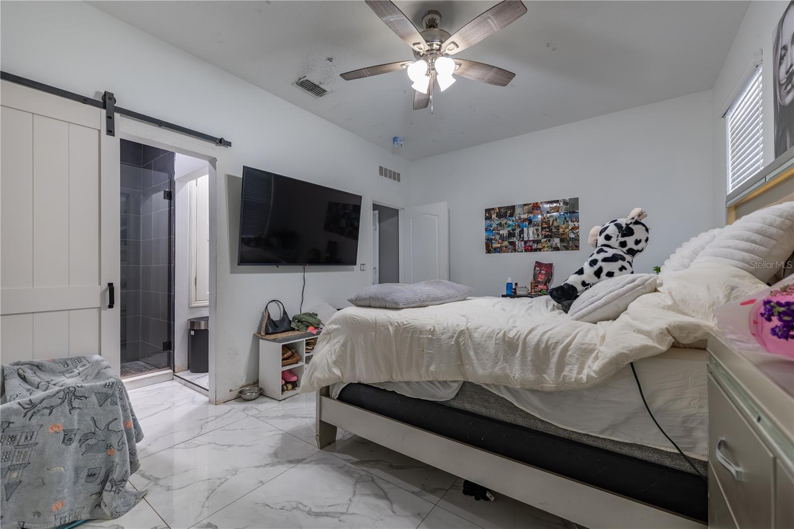 Image 15 of 34 For 3401 Canvas Street