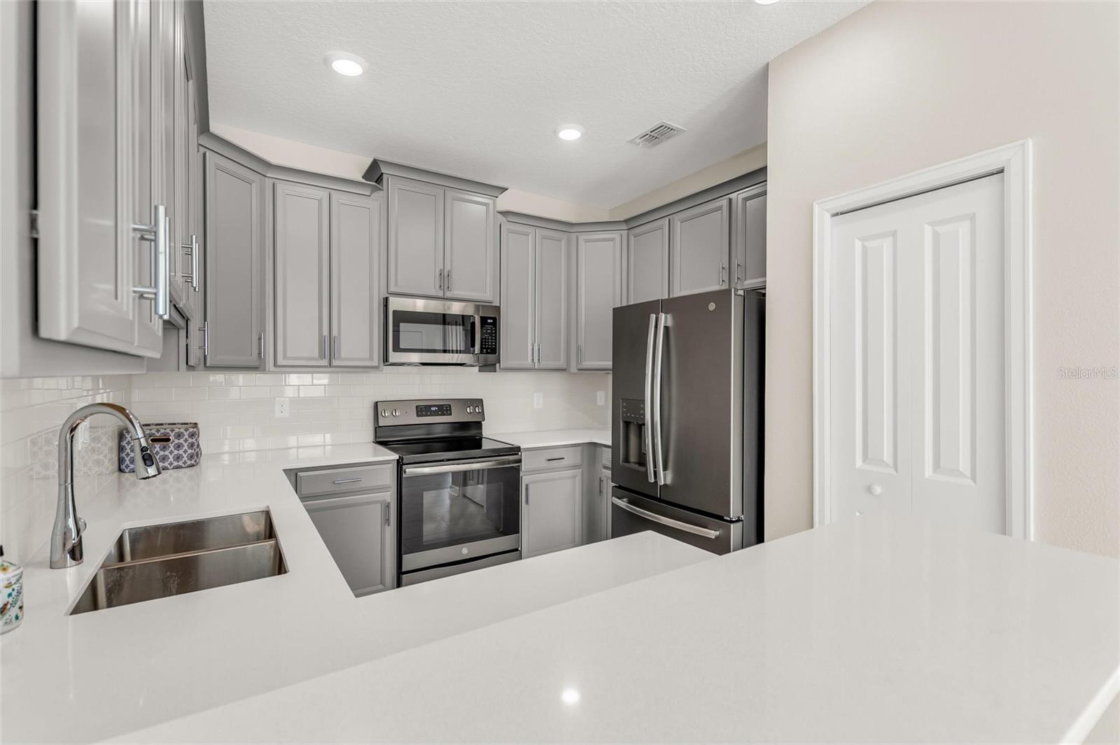 Image 9 of 60 For 1000 Blackwolf Run Road