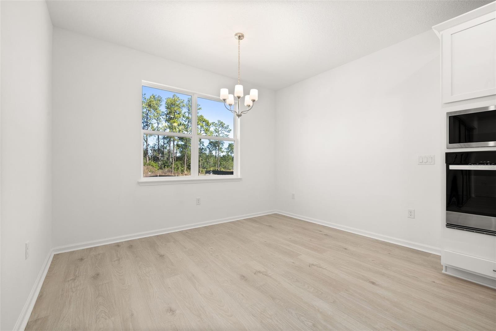 Image 10 of 35 For 13386 Peaceful Melody Drive