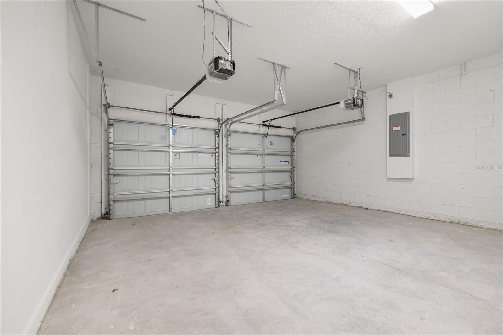 Image 31 of 35 For 13386 Peaceful Melody Drive