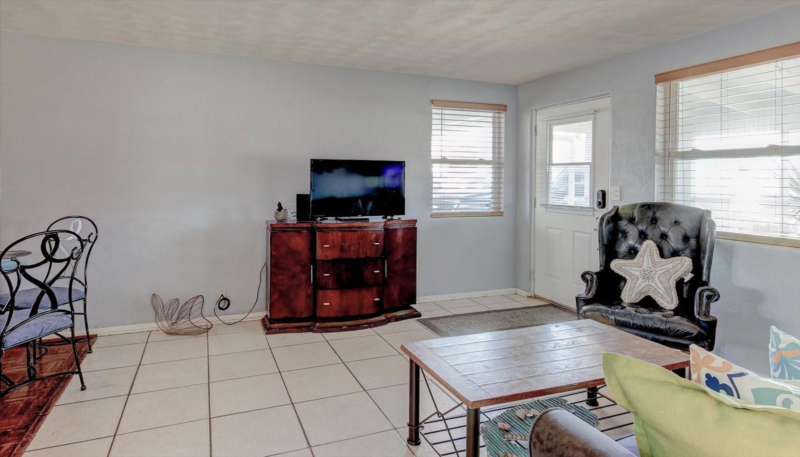 Image 15 of 36 For 22 Palm Drive