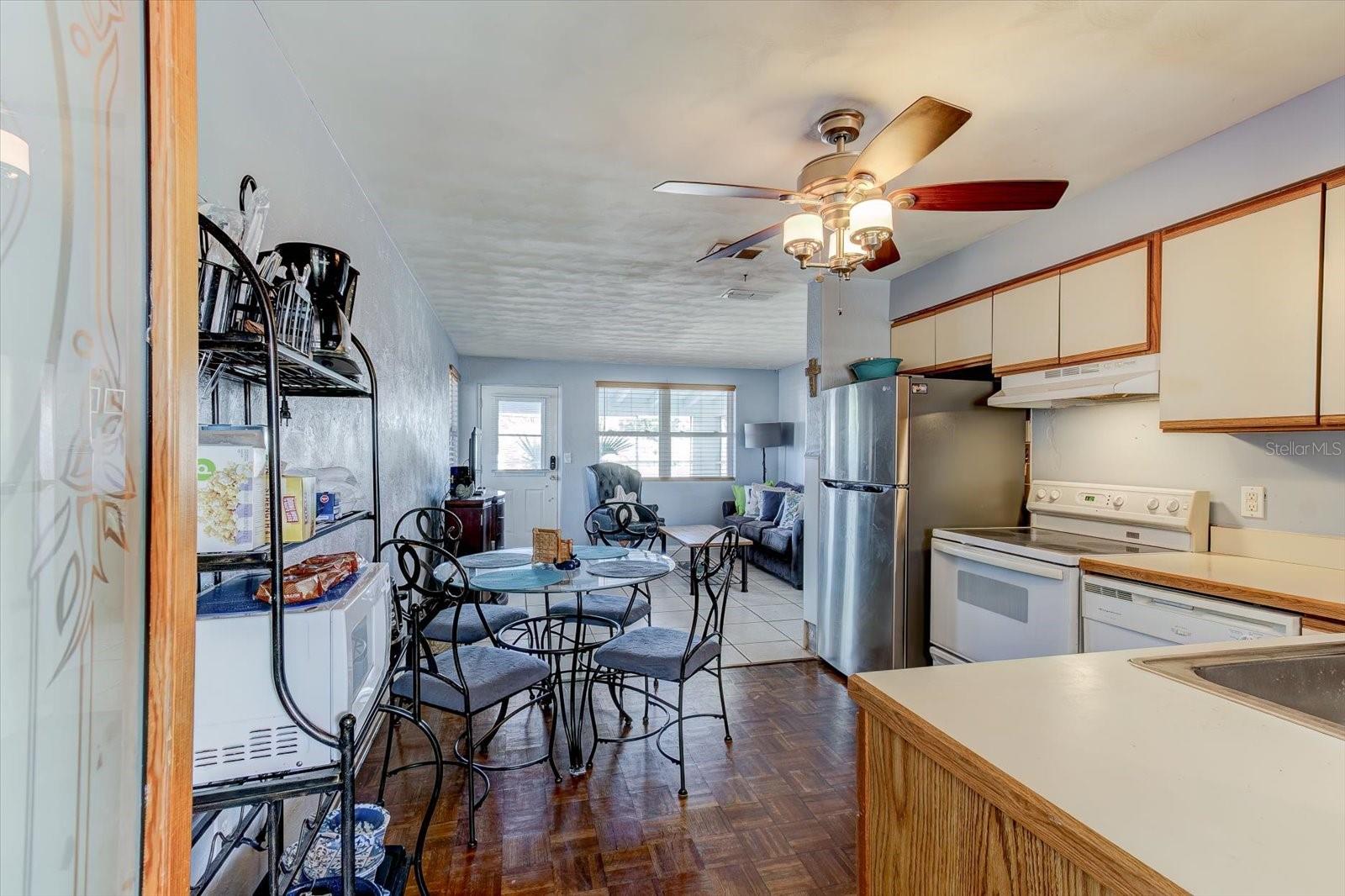 Image 18 of 36 For 22 Palm Drive