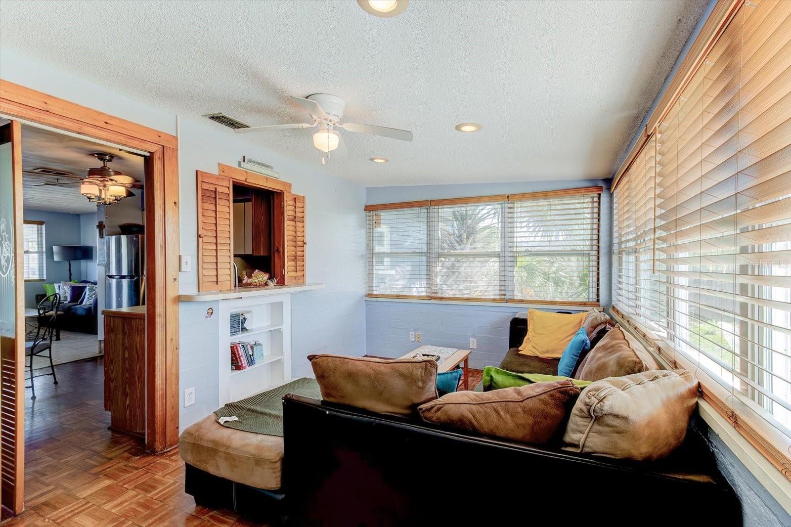 Image 25 of 36 For 22 Palm Drive