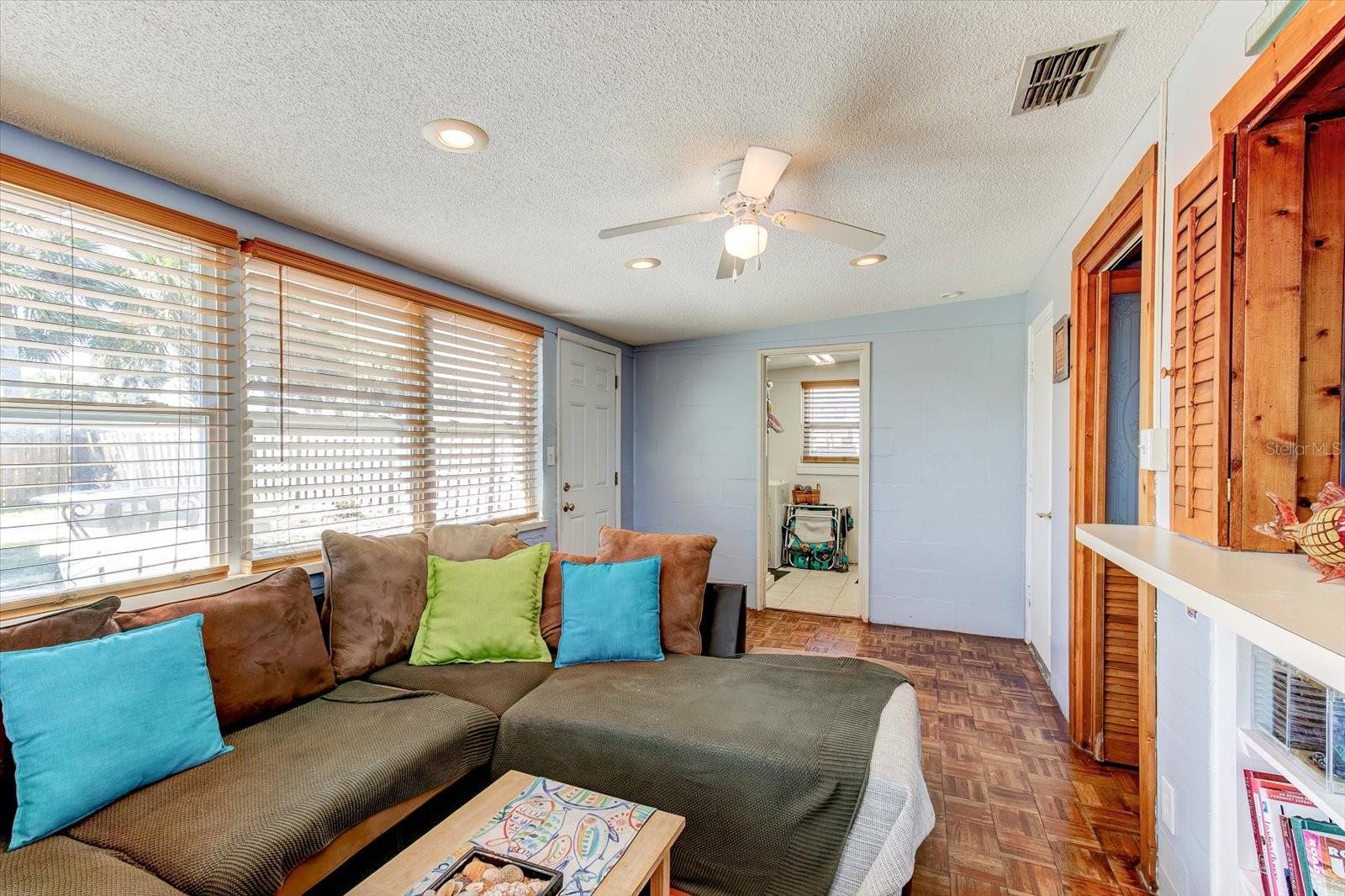 Image 26 of 36 For 22 Palm Drive