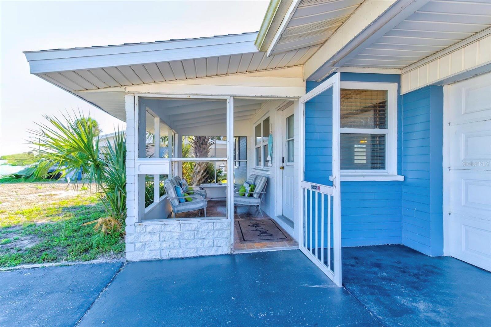 Image 9 of 36 For 22 Palm Drive