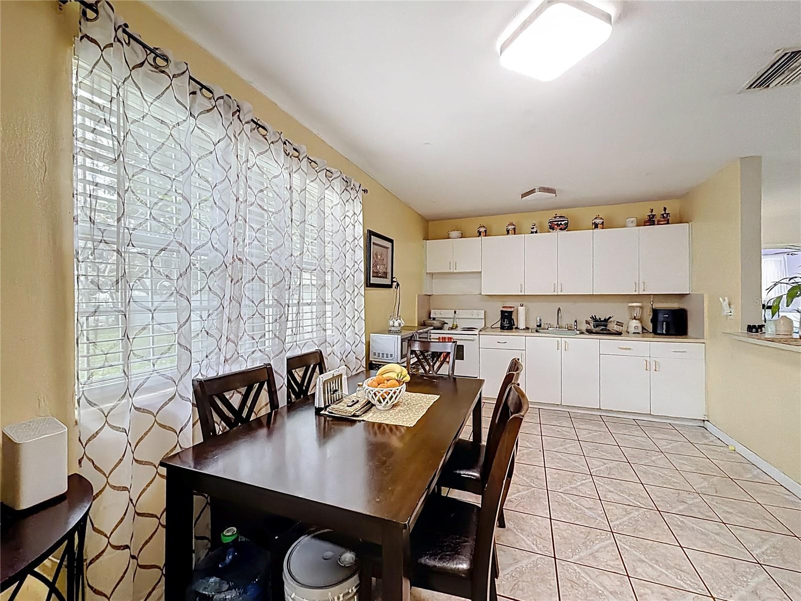 Image 22 of 60 For 841 Atlantic Avenue