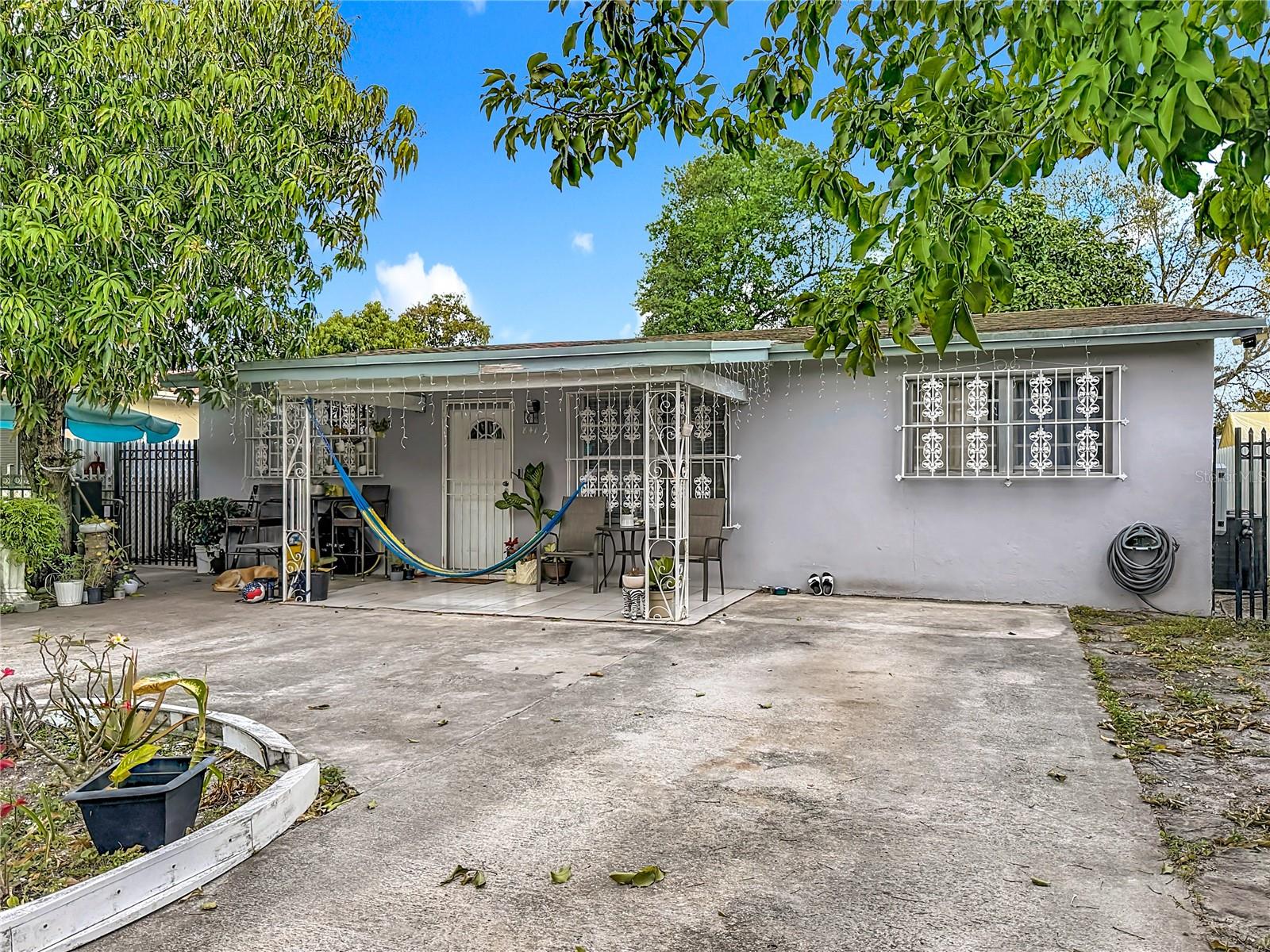 Image 3 of 60 For 841 Atlantic Avenue