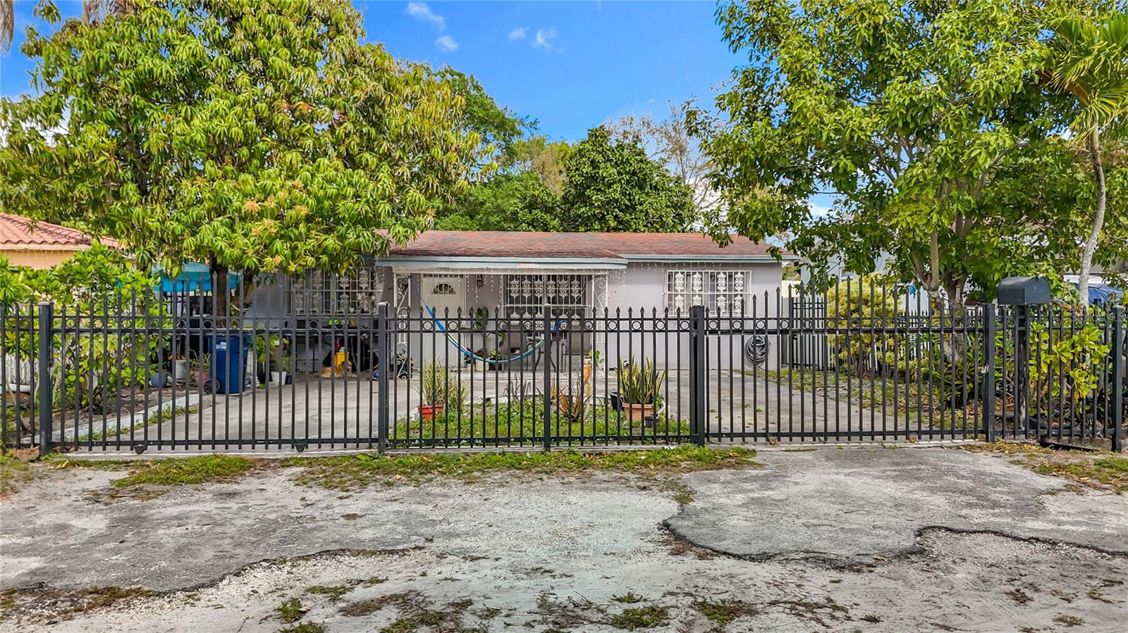 Image 8 of 60 For 841 Atlantic Avenue