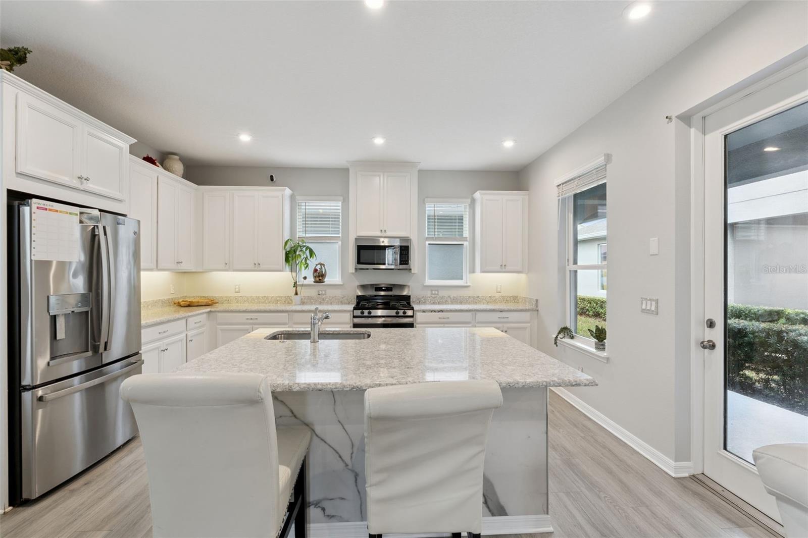 Image 12 of 50 For 4642 Prairie Creek Street