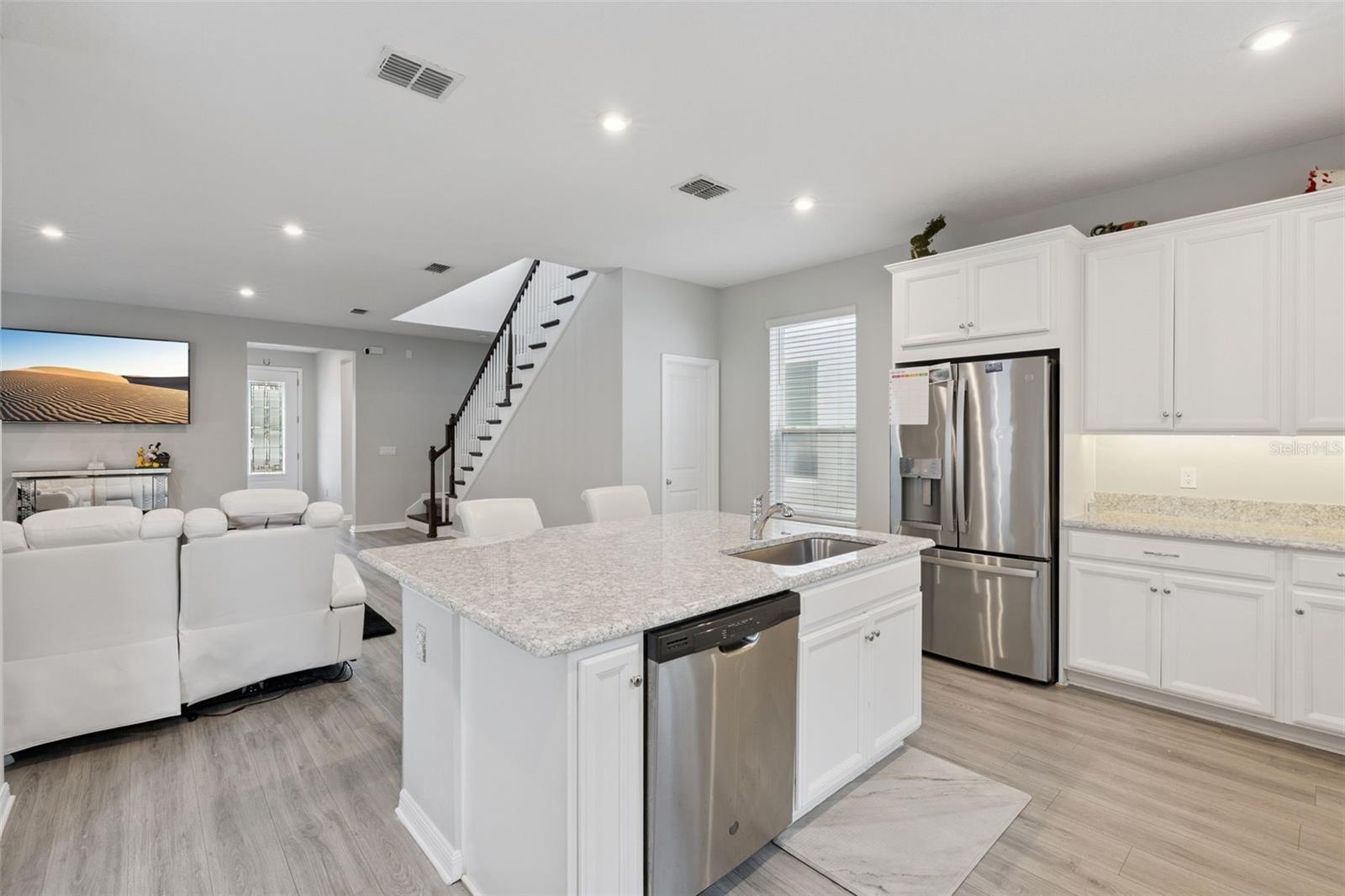 Image 15 of 50 For 4642 Prairie Creek Street