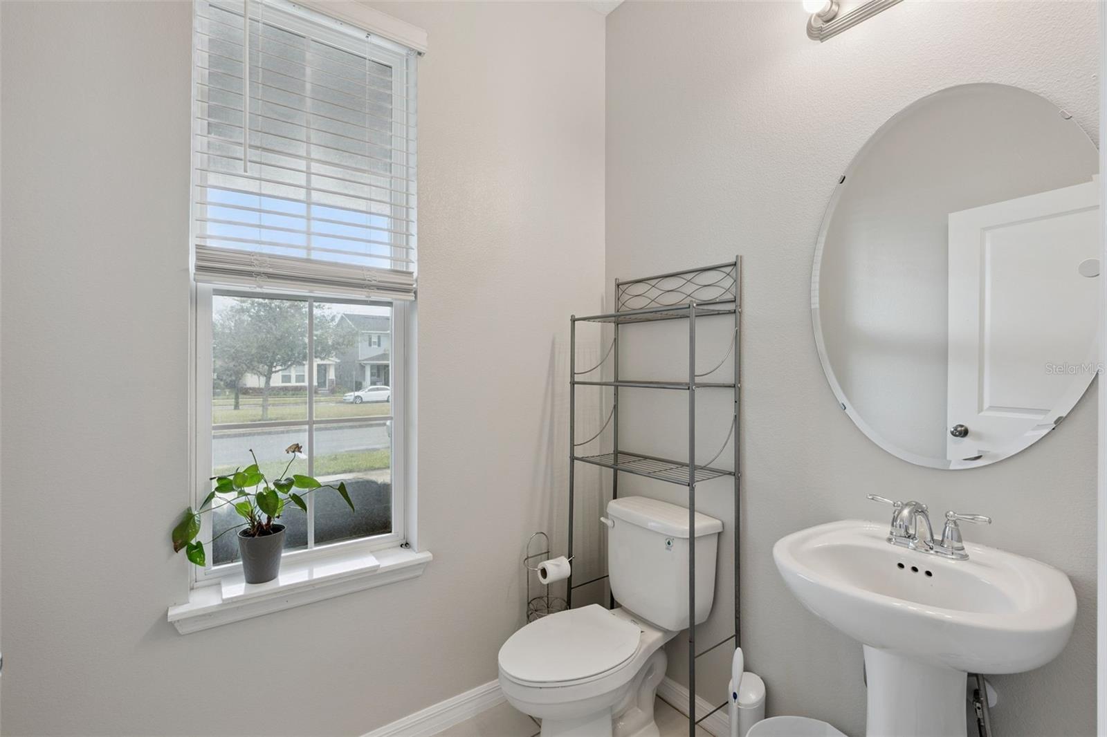 Image 19 of 50 For 4642 Prairie Creek Street