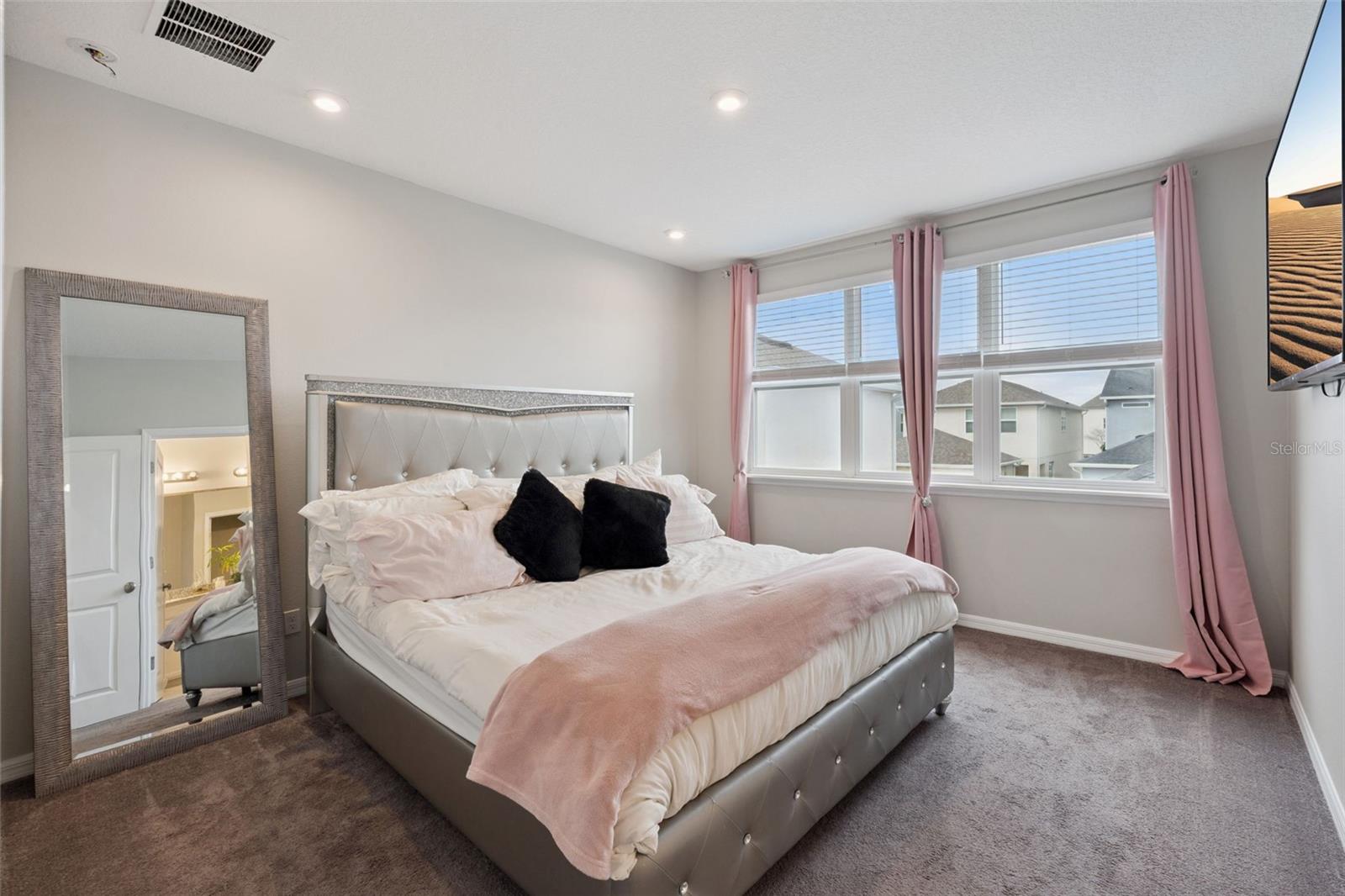 Image 22 of 50 For 4642 Prairie Creek Street