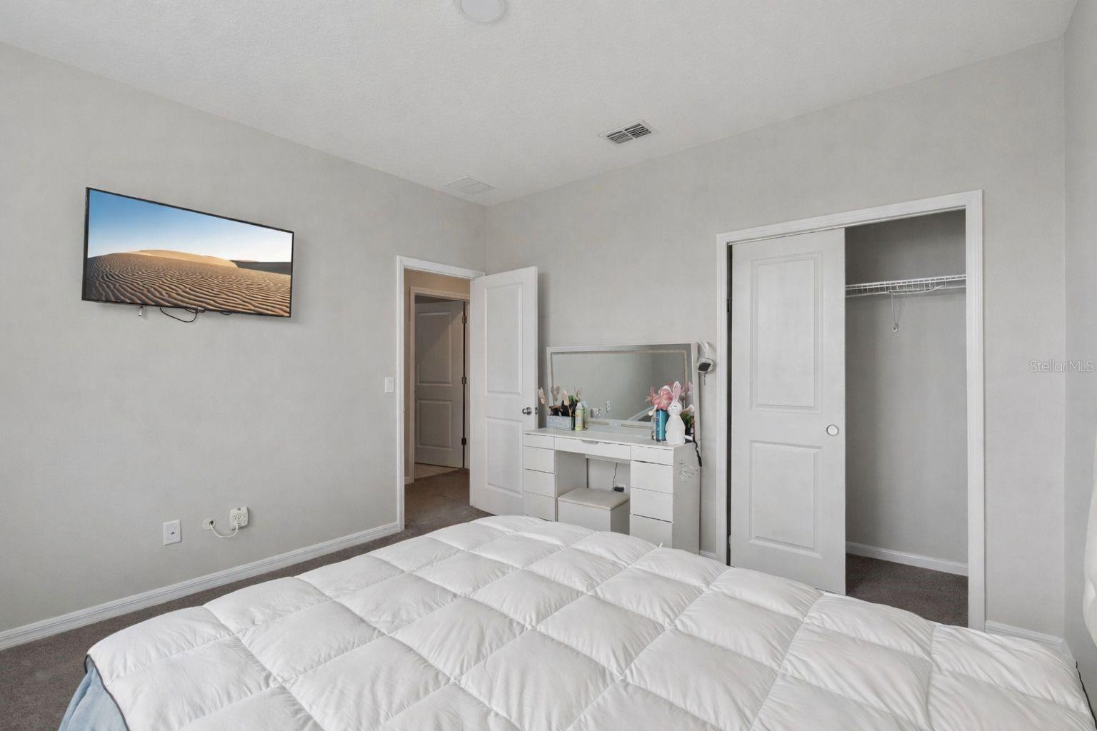 Image 29 of 50 For 4642 Prairie Creek Street