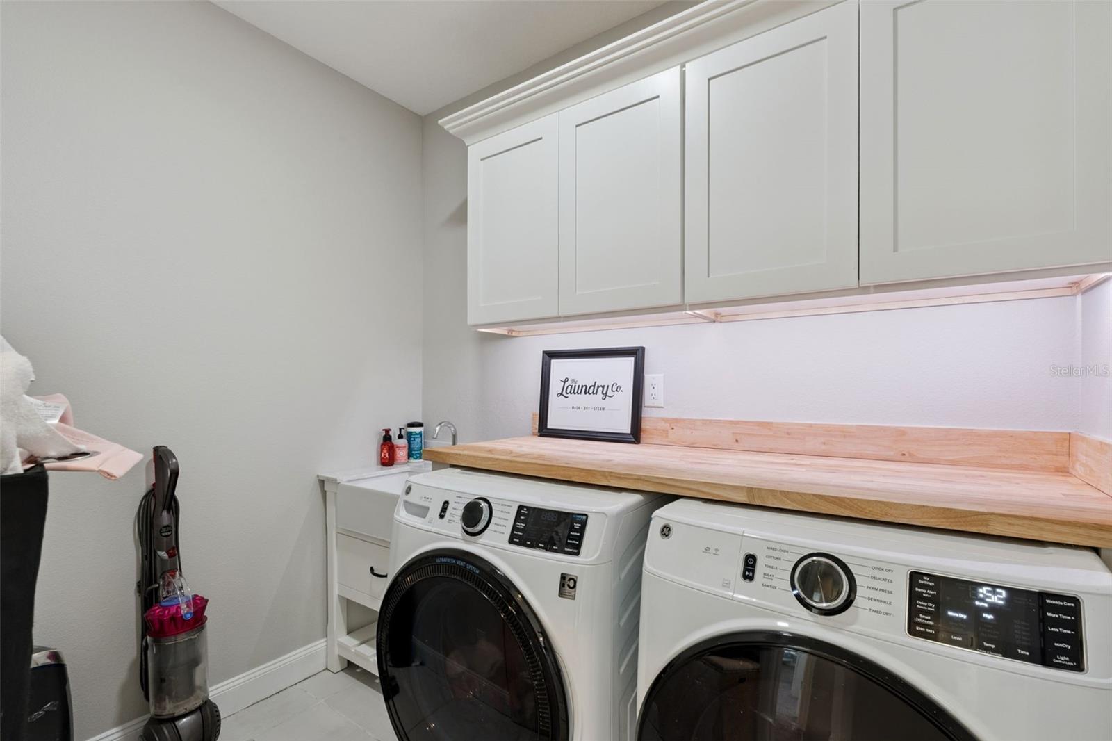 Image 33 of 50 For 4642 Prairie Creek Street