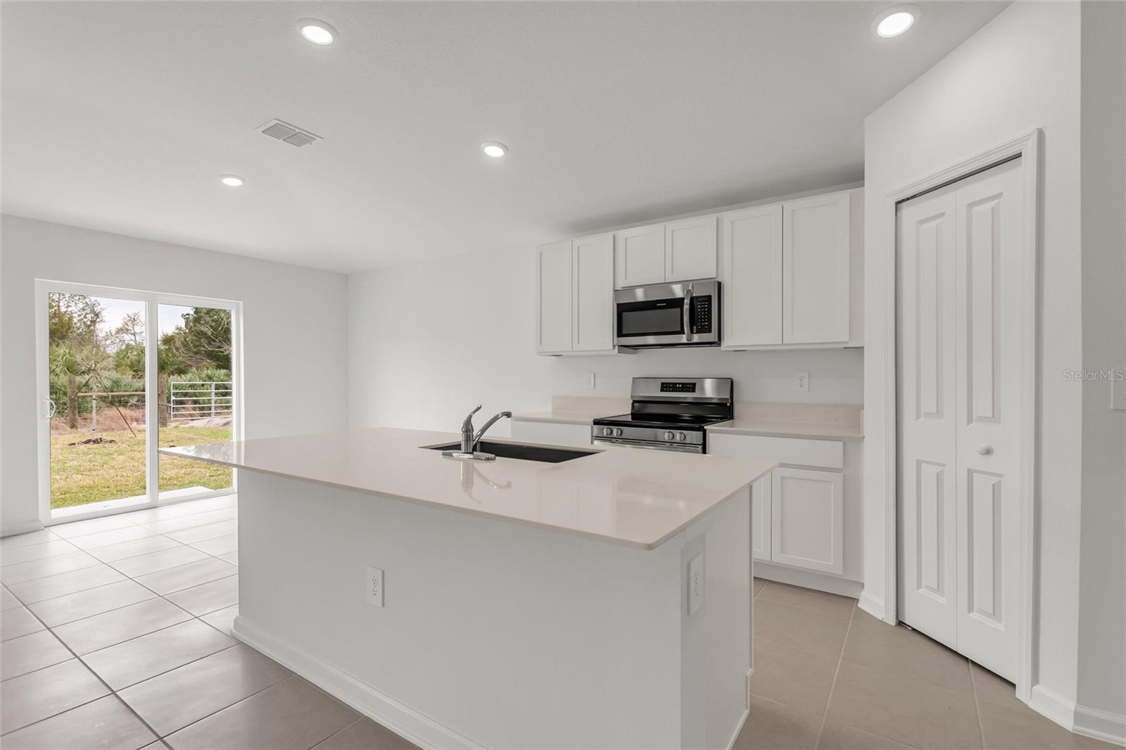 Image 12 of 42 For 5470 Lewishan Dr